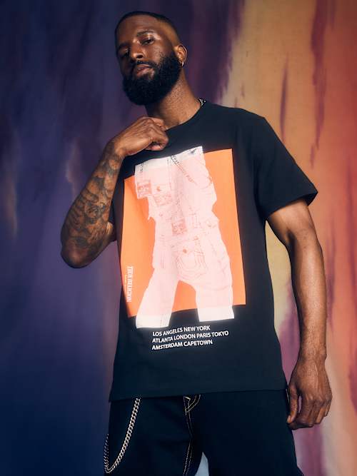 STACKED JEAN GRAPHIC TEE