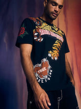 TIGER HEART GRAPHIC TEE