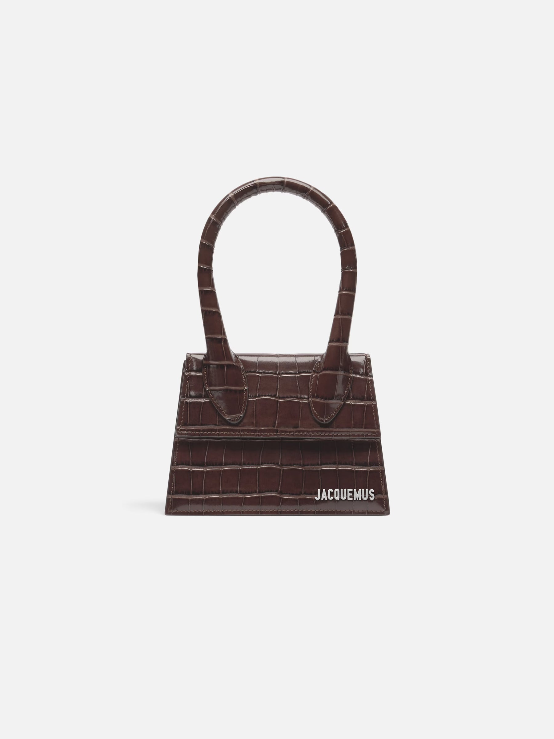 The medium Chiquito Leather handbag.