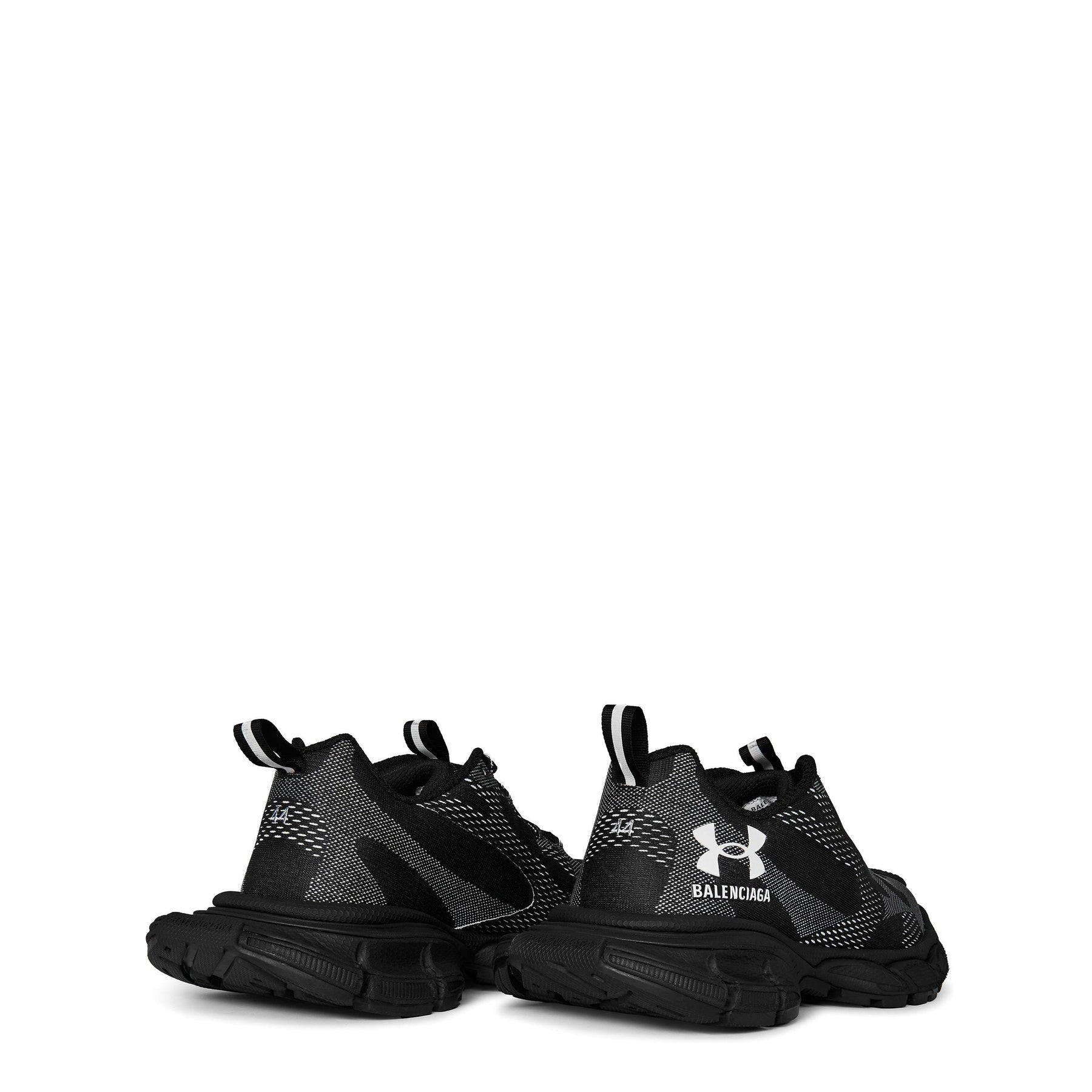 X Under Armour 3xl Sneakers