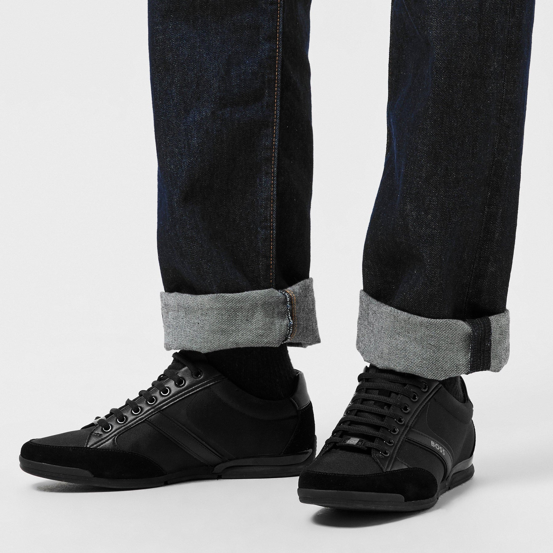 Men's Saturn Low-Top Trainers