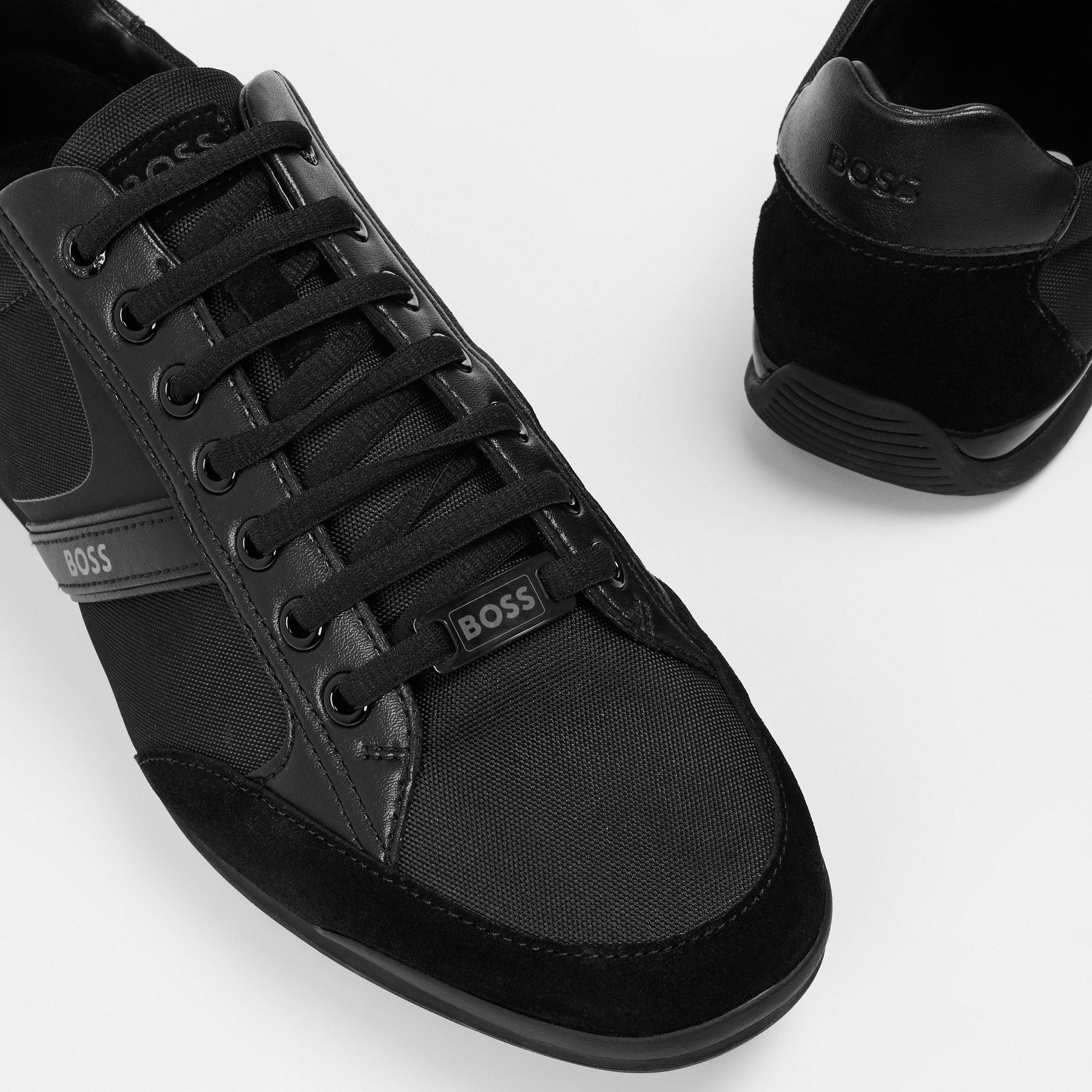 Men's Saturn Low-Top Trainers
