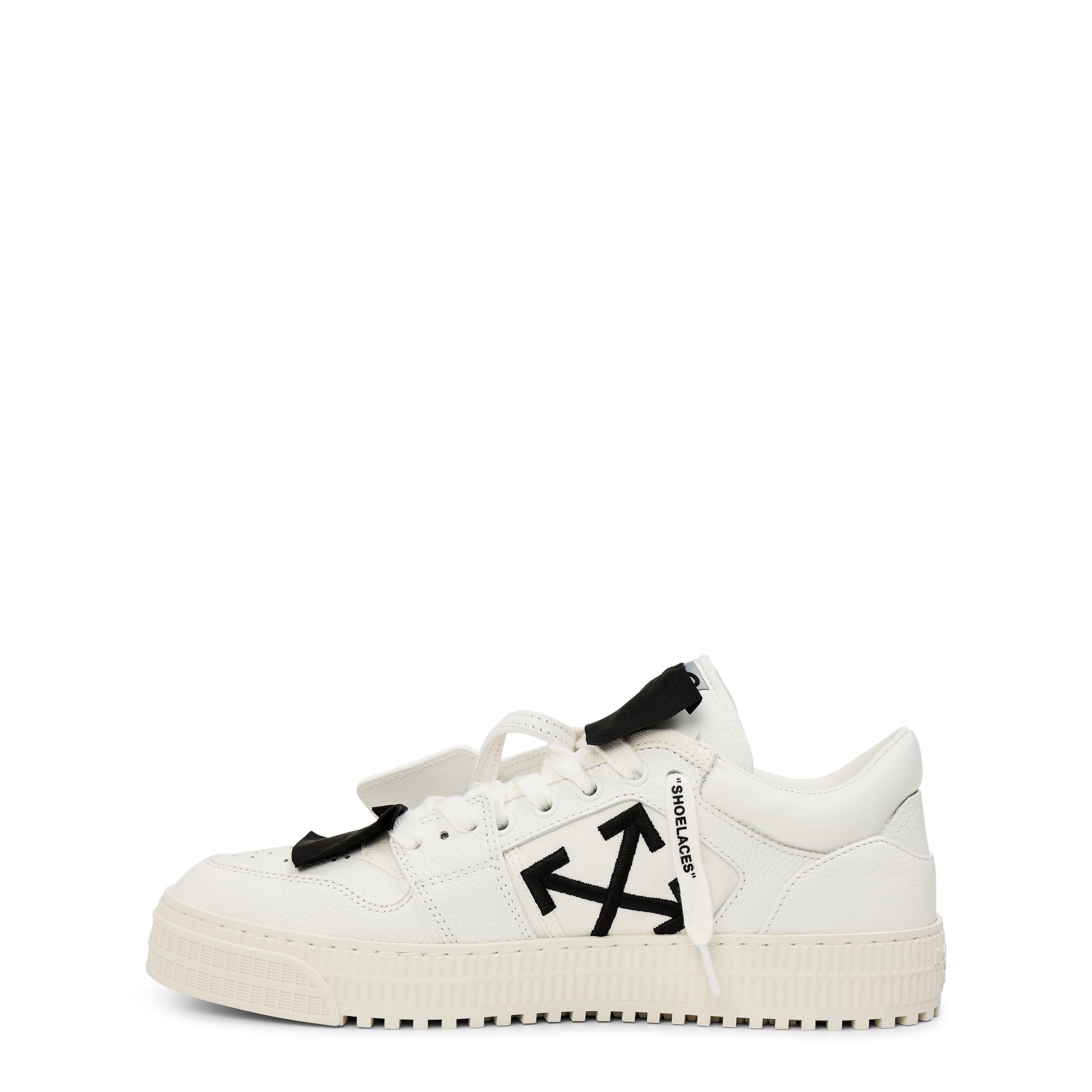 3.0 Court Low Eye-catching Silhouette Trainers