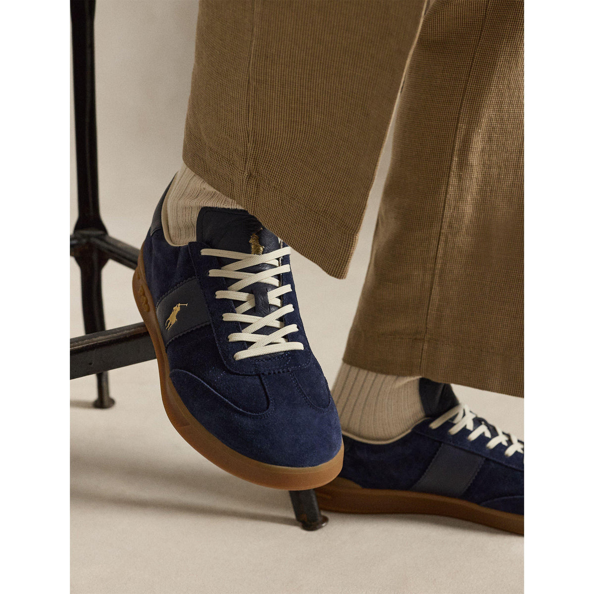 Aera Low-Top Trainers
