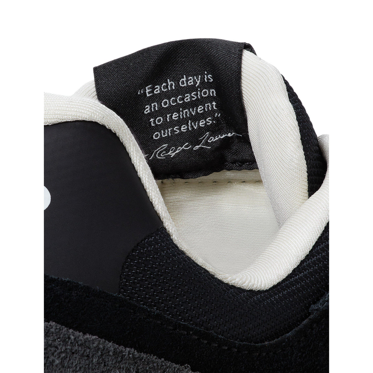 Train 89 Low-Top Trainers