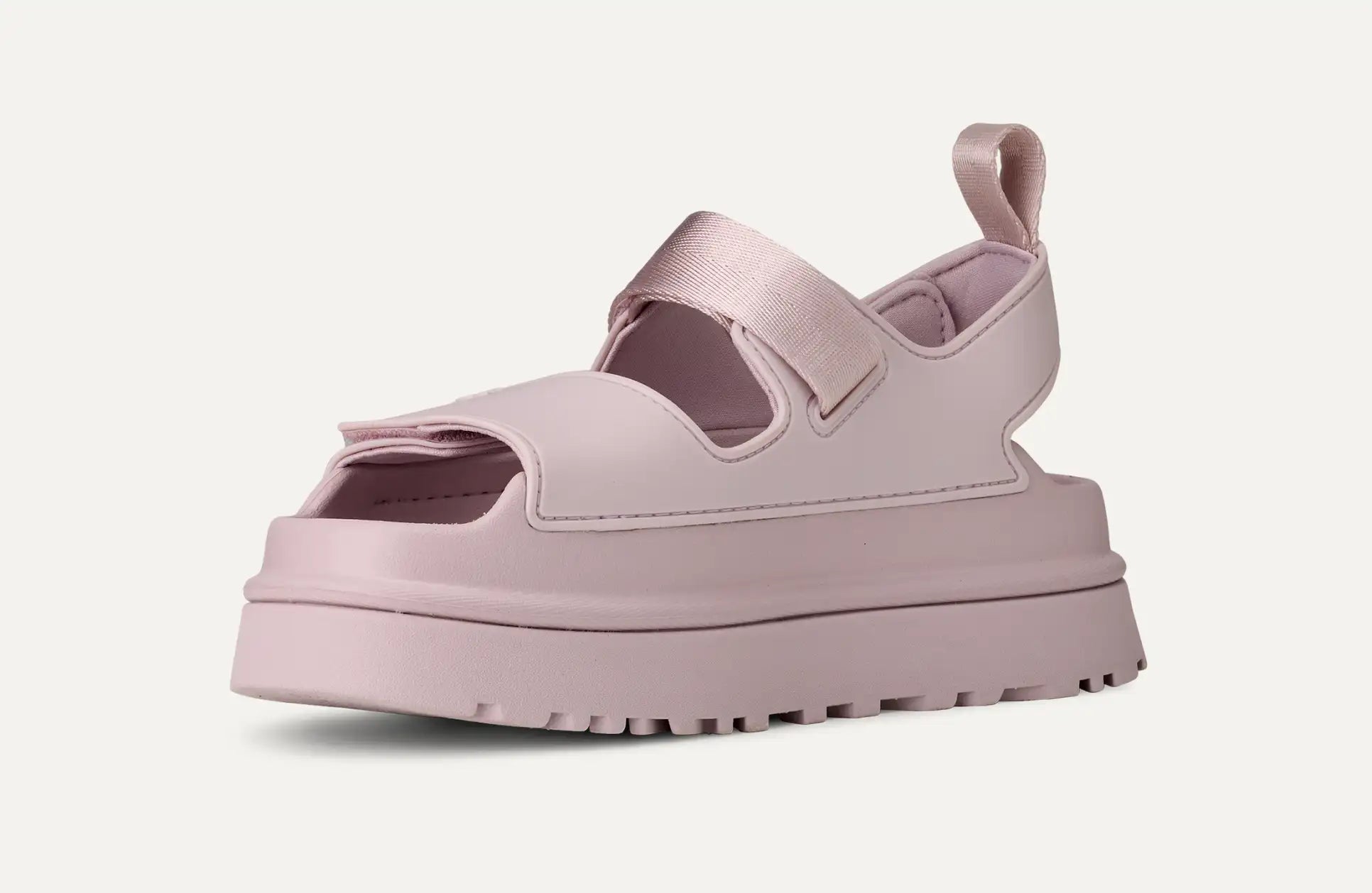 GoldenGlow Platform – The It-Girl Sandal That Brings the Bold