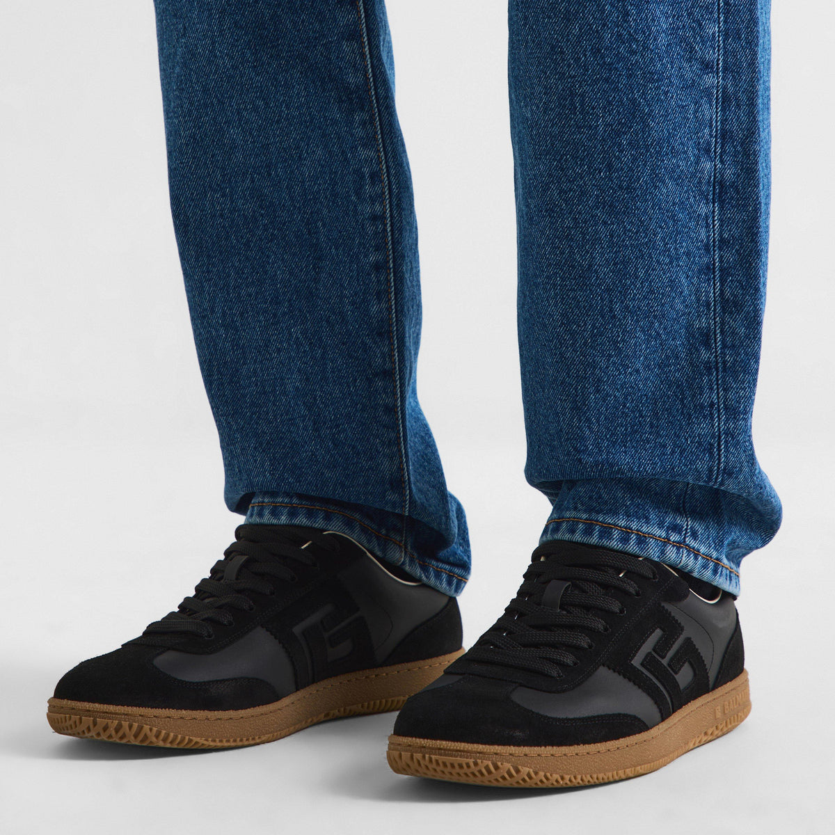 Balmain Swan Sneaker Sn64