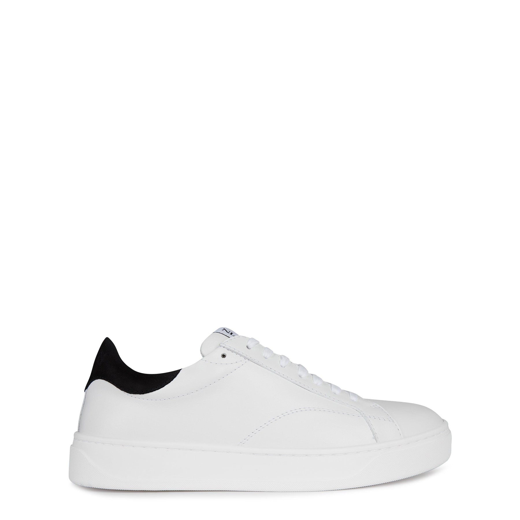 Ddb0 Sneaker
