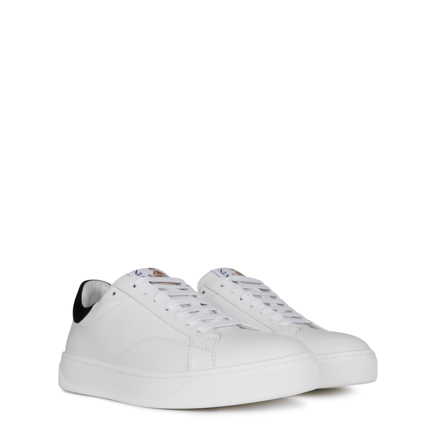 Ddb0 Sneaker