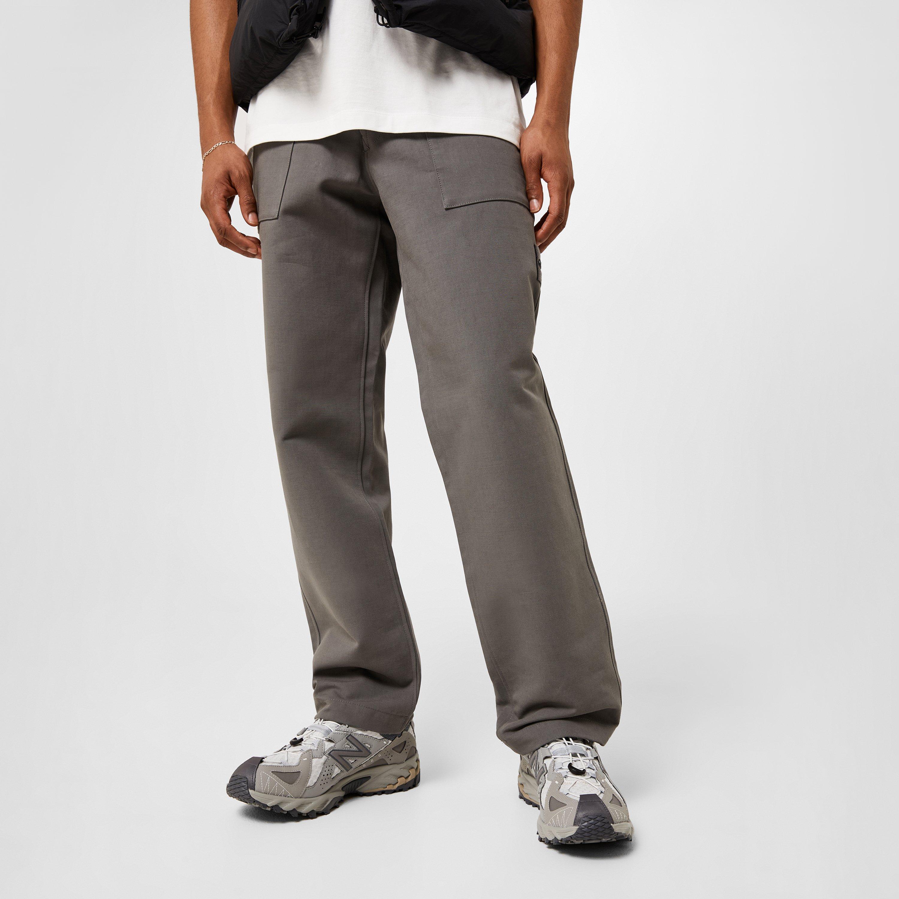 610t Sneakers