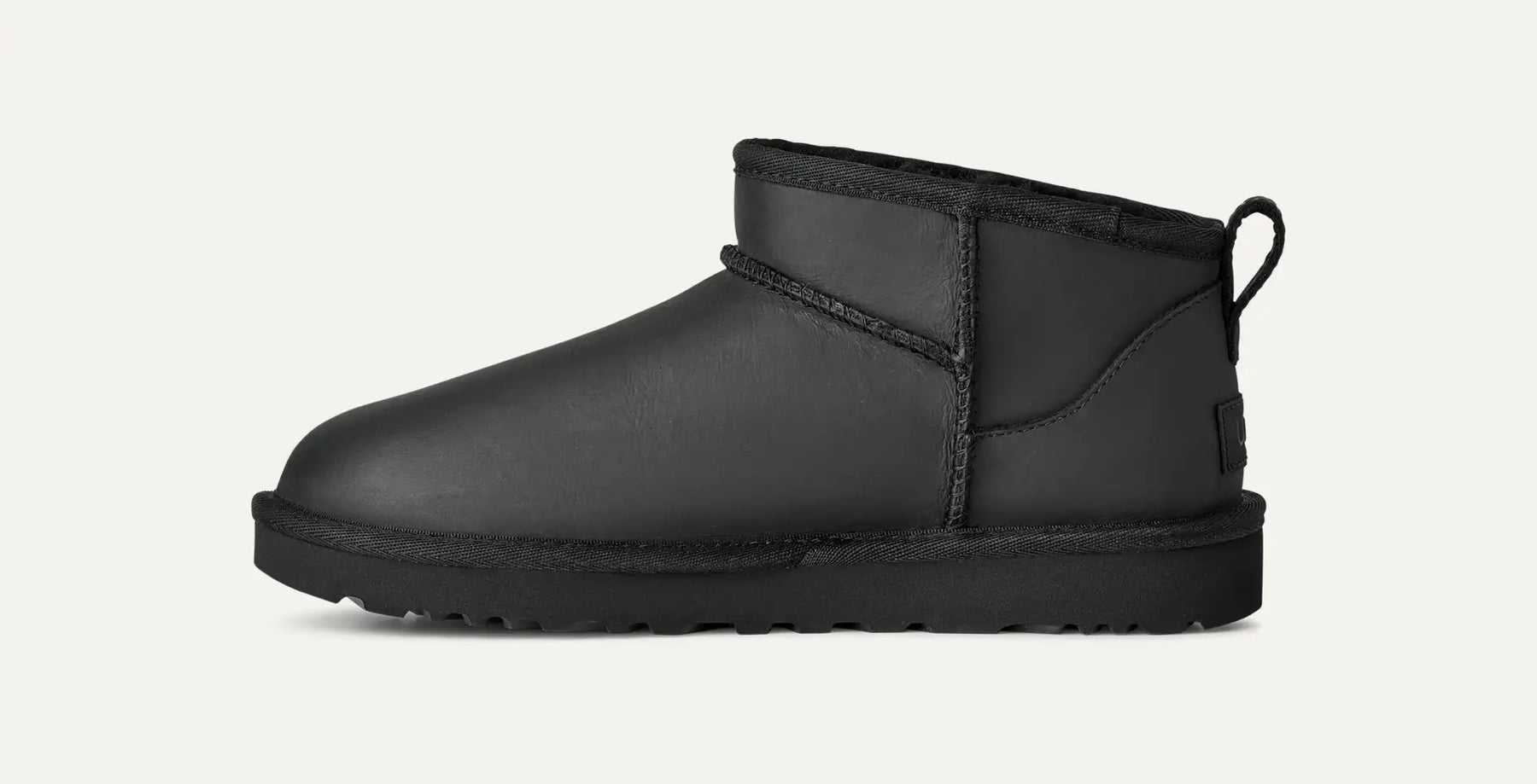 UGG Classic Ultra Mini LTHR – Genuine Leather Upper, 17mm Sheepskin Lining, Lightweight Sugarcane EVA Outsole