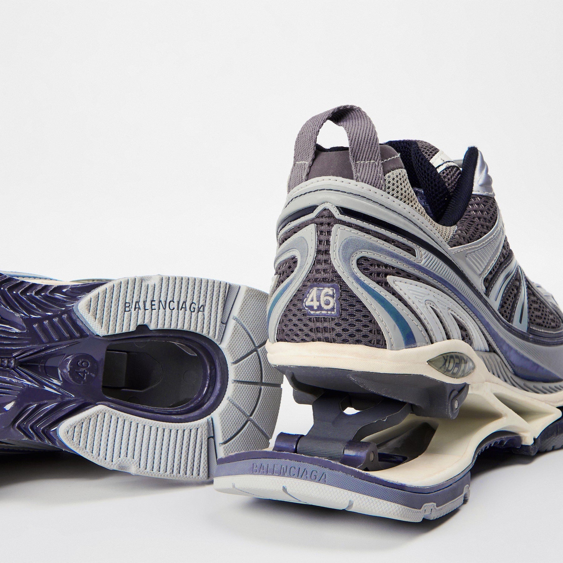 X-Pander Sneaker
