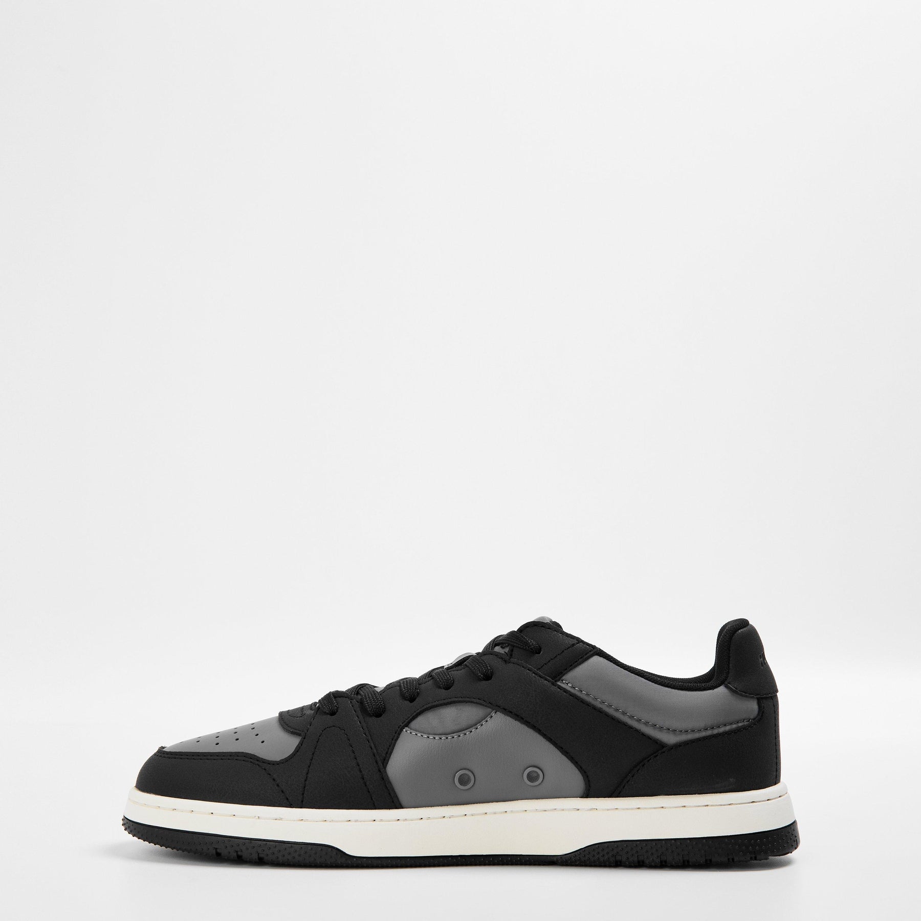 Logo Trainers