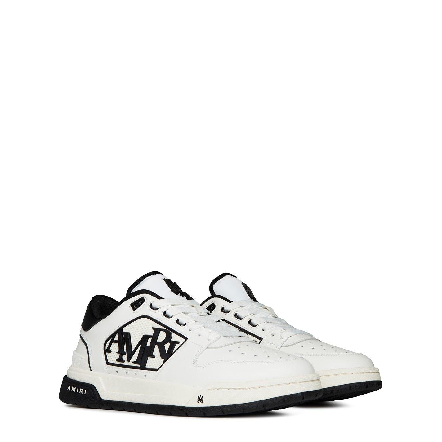 Classic Low Sneakers