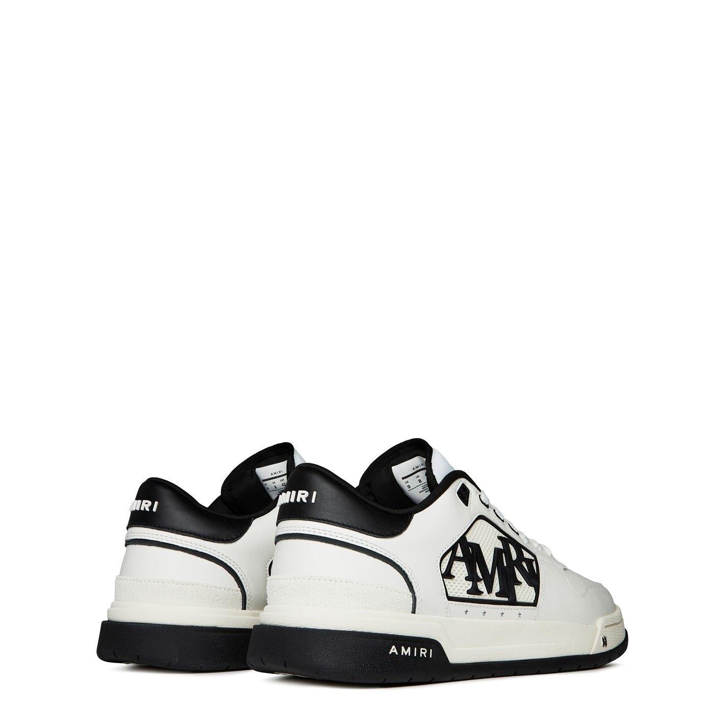 Classic Low Sneakers