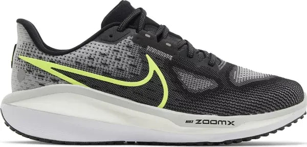 Vomero 17 'Black Volt'