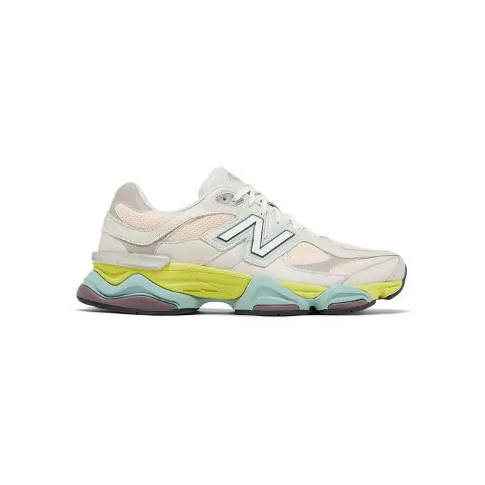 New Balance New Balance 9060 'Moonbeam Vintage Rose' - Shoe size: UK 6 Sneakers | Shop From The Mirage