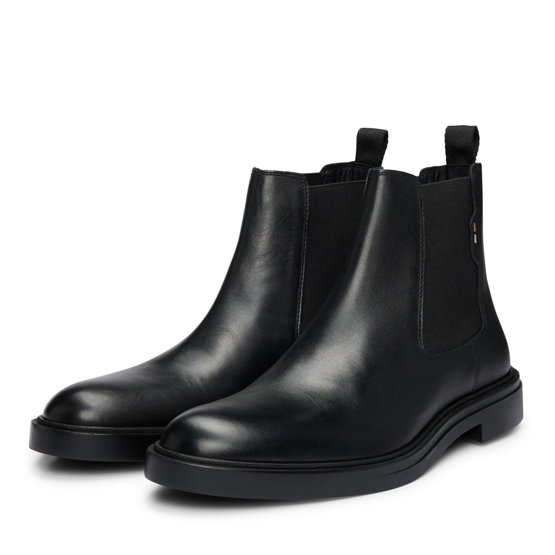 Calev Chelsea Boots