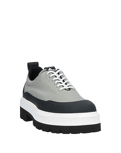 BALLY LACED SHOES