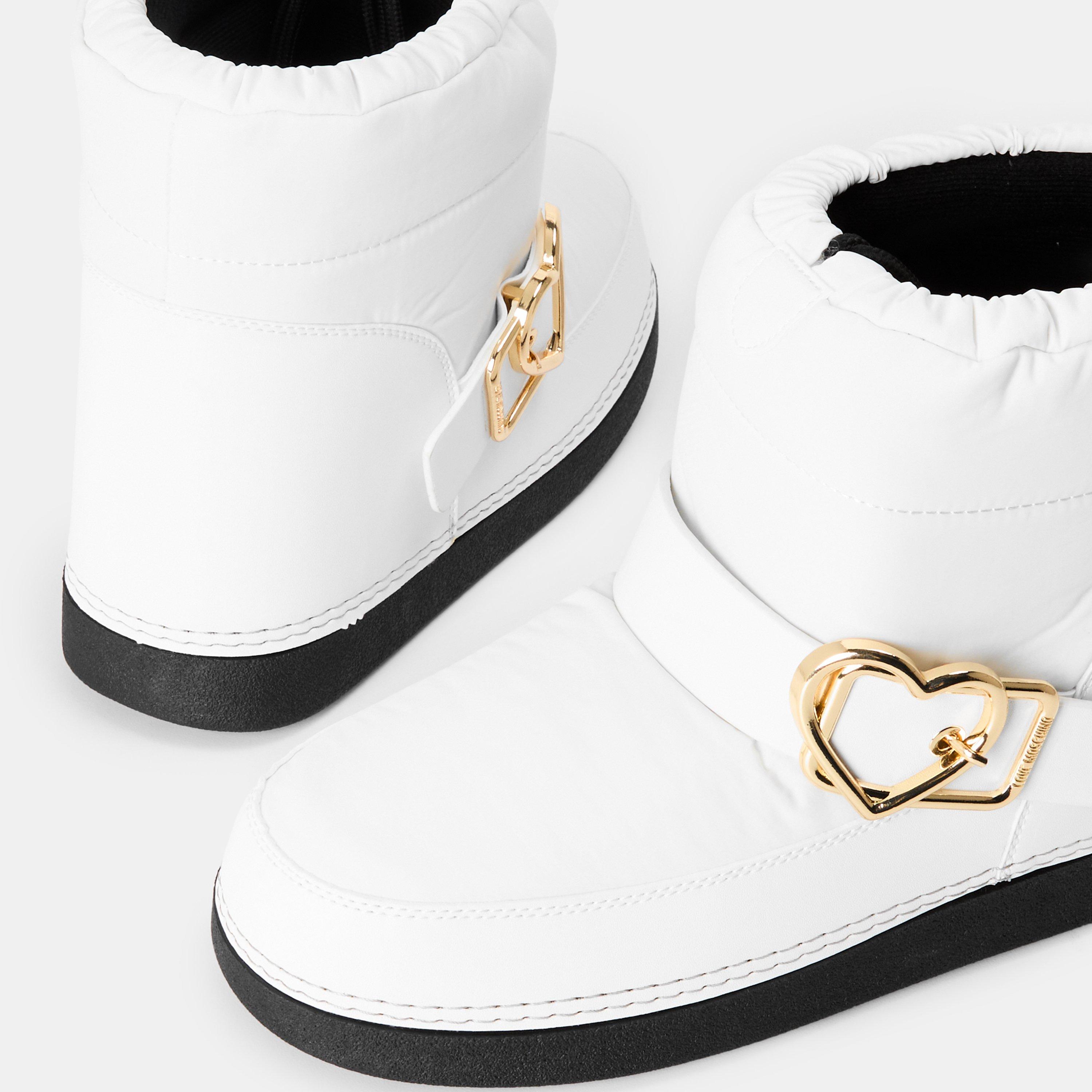 Snow Boots
