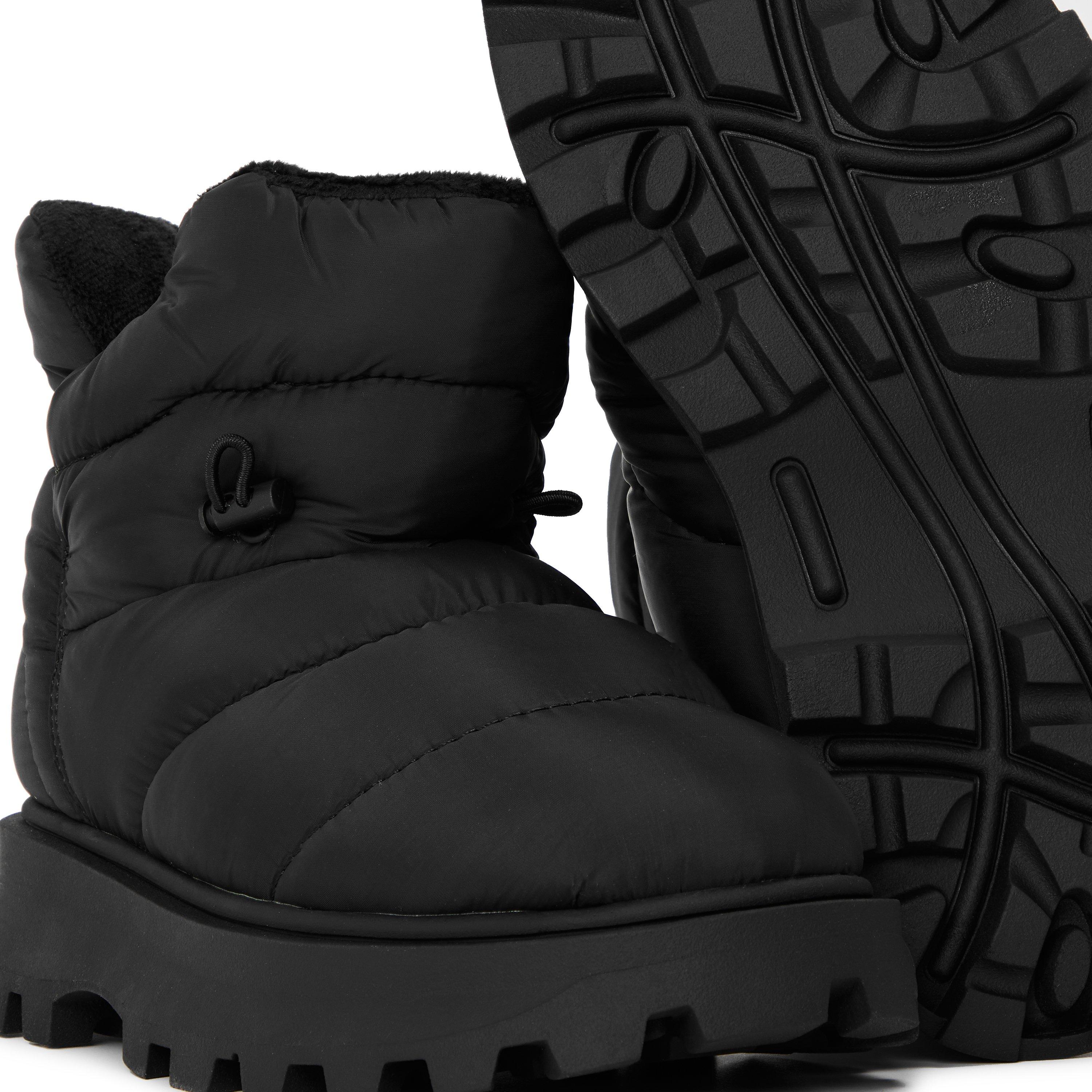 Snowy Snow Boots