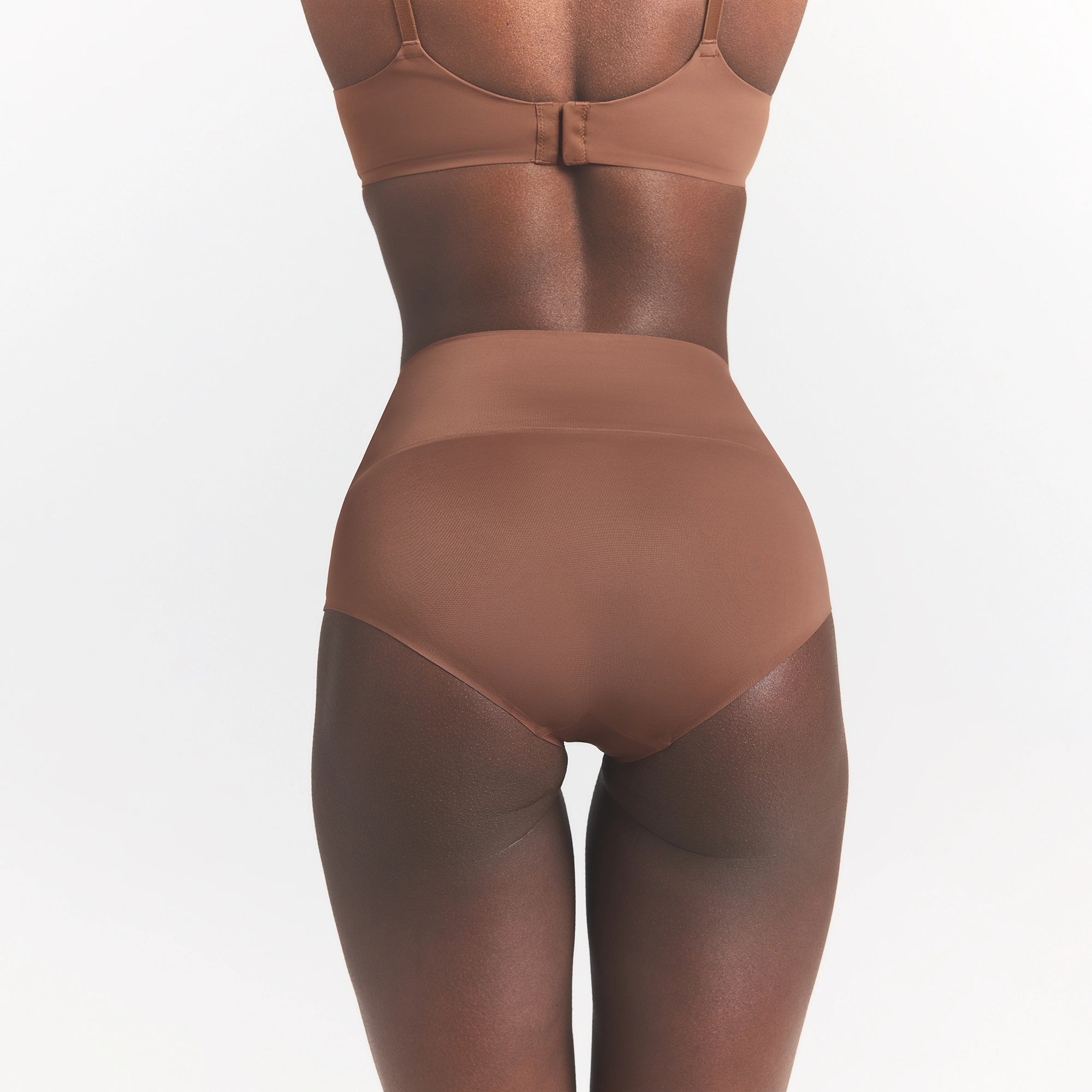 Smoothing Intimates High-waisted Brief