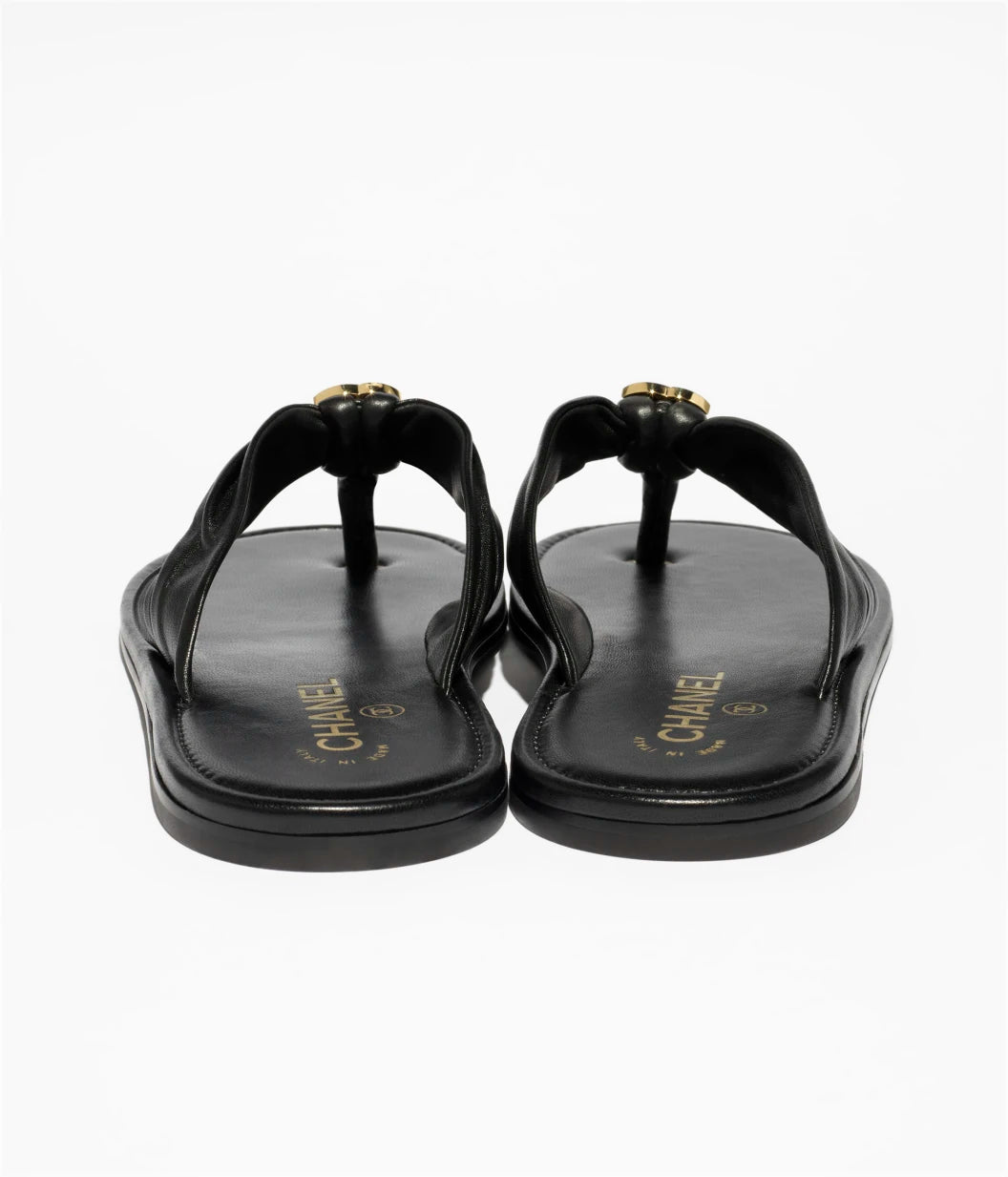 The CHANEL Coco Beach 2026 collection Thongs