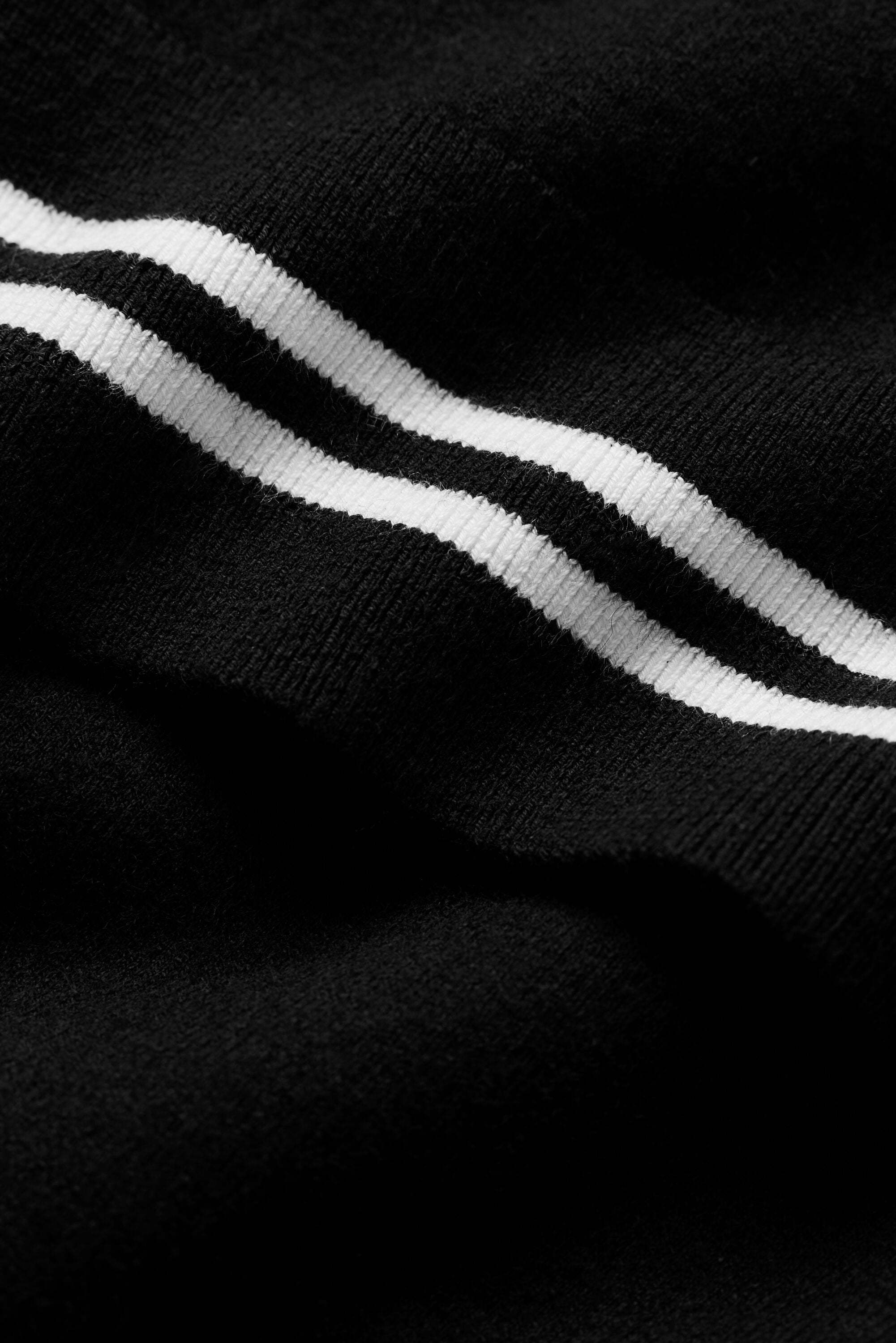 Cotton Cashmere My Serve Short Sleeve