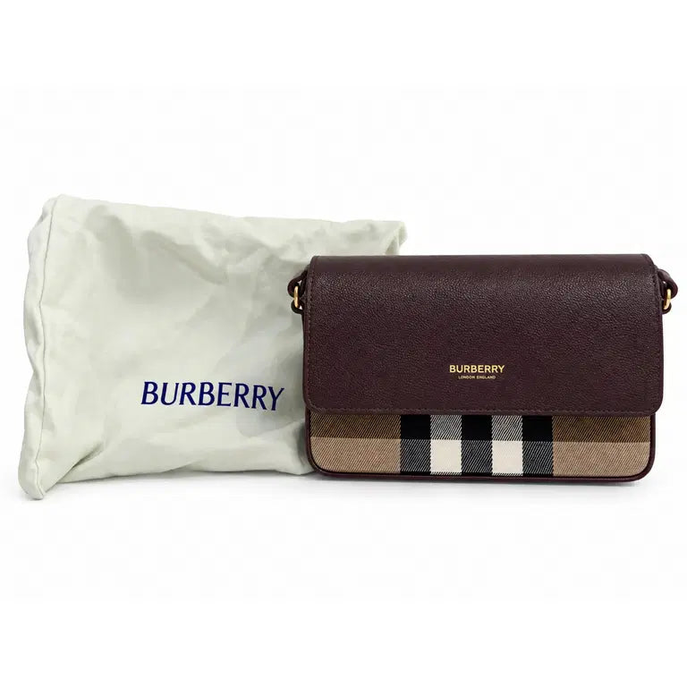Burberry Leather handbag
