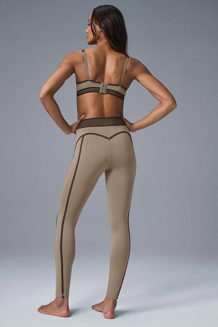 Airlift High-Waist 7/8 Line Up Legging