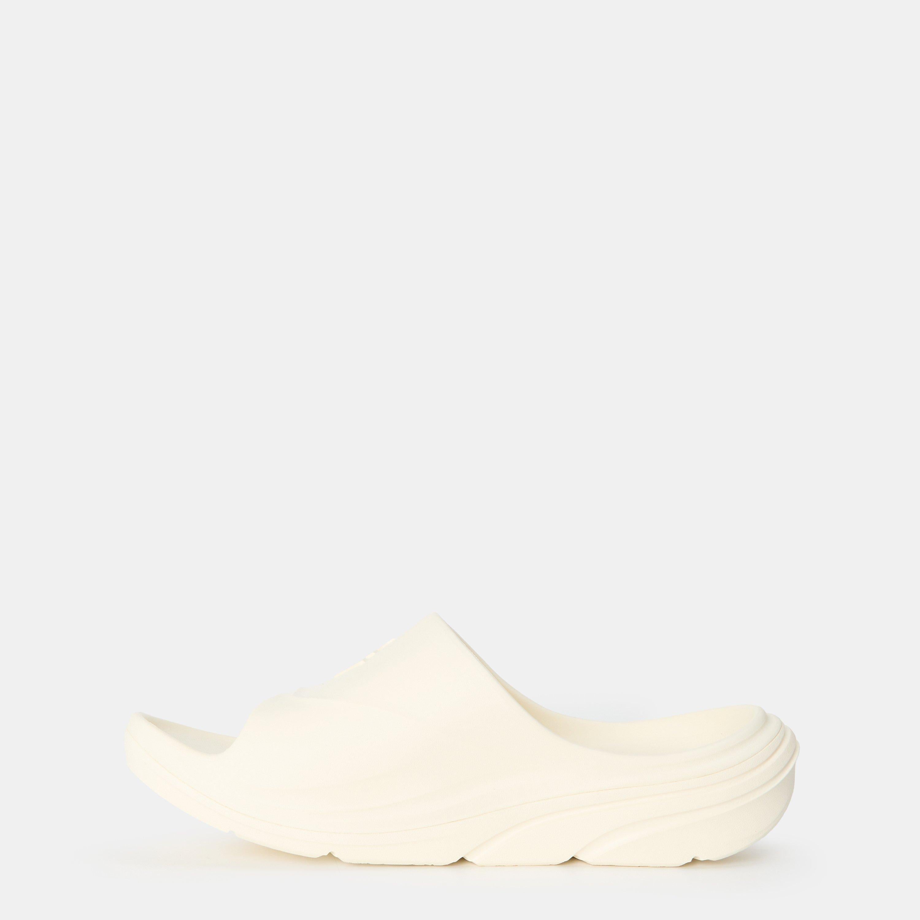 Men's Pool Shoes