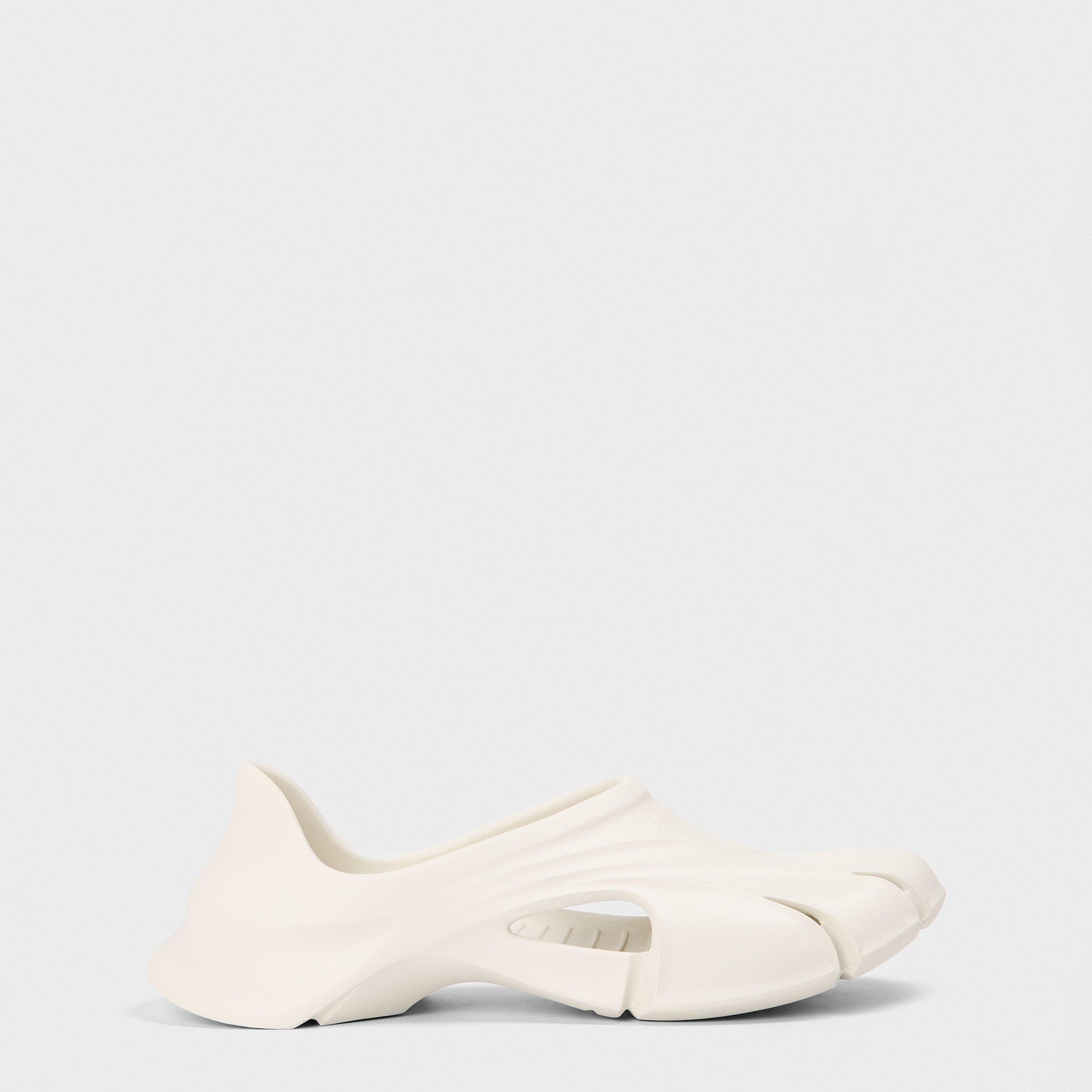Mold Closed Sandals