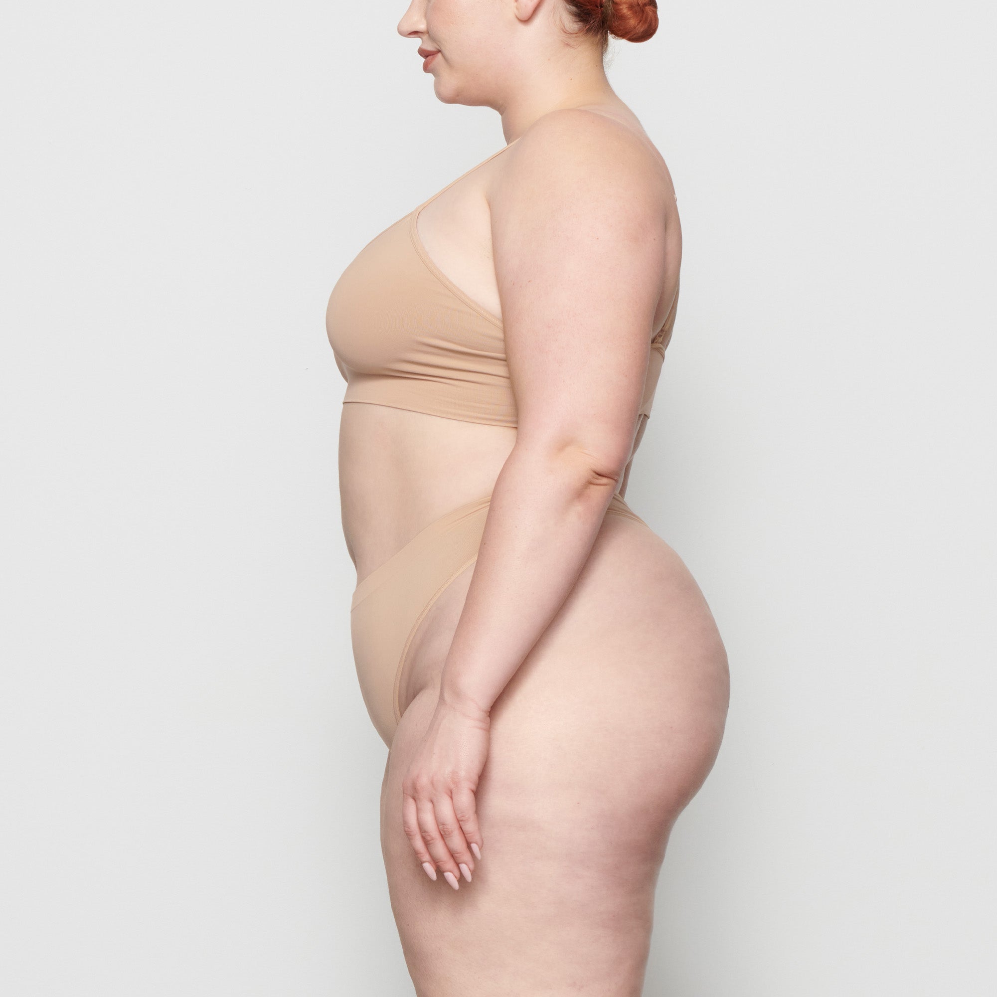 Soft Smoothing Seamless Thong