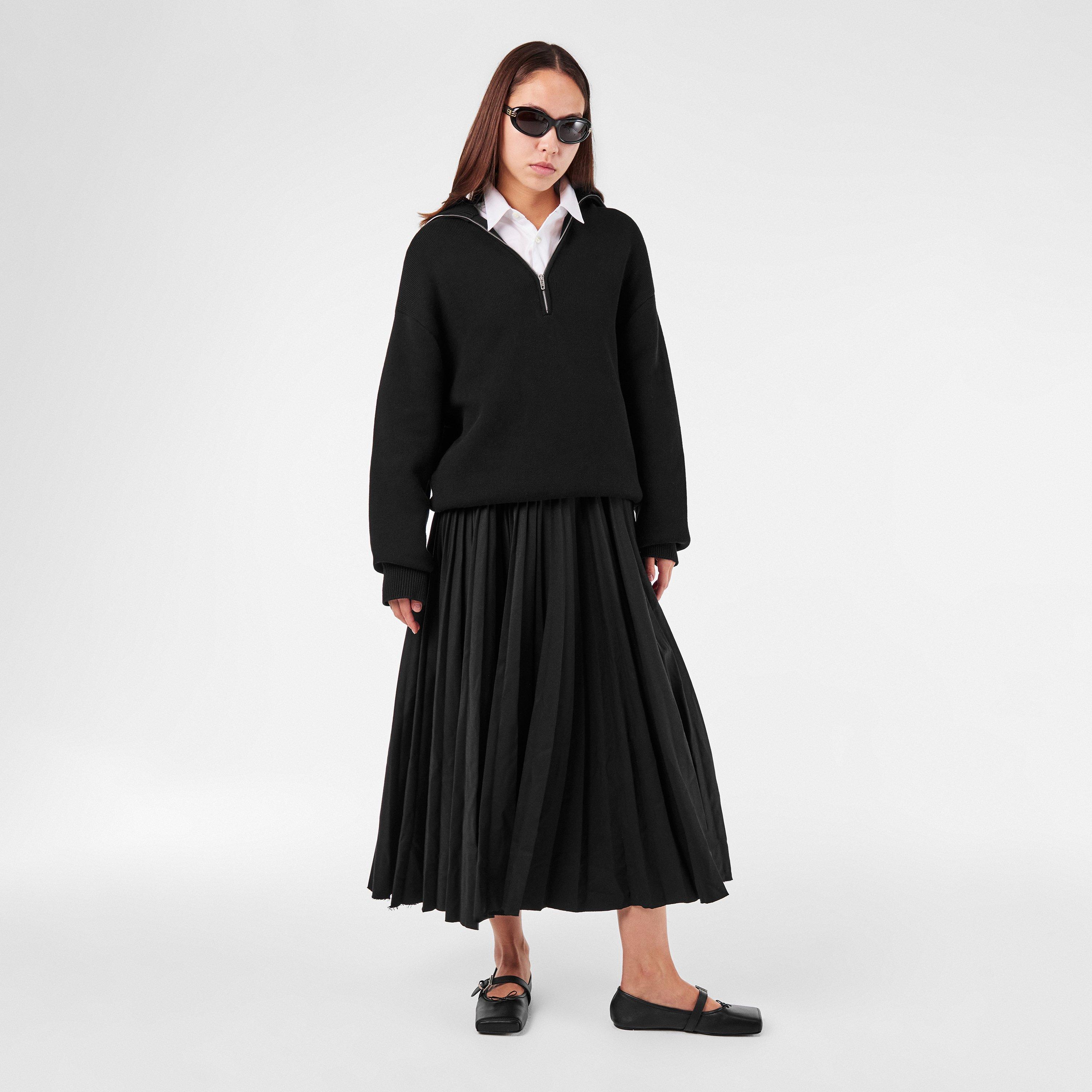 Minimalist Ballet Pumps