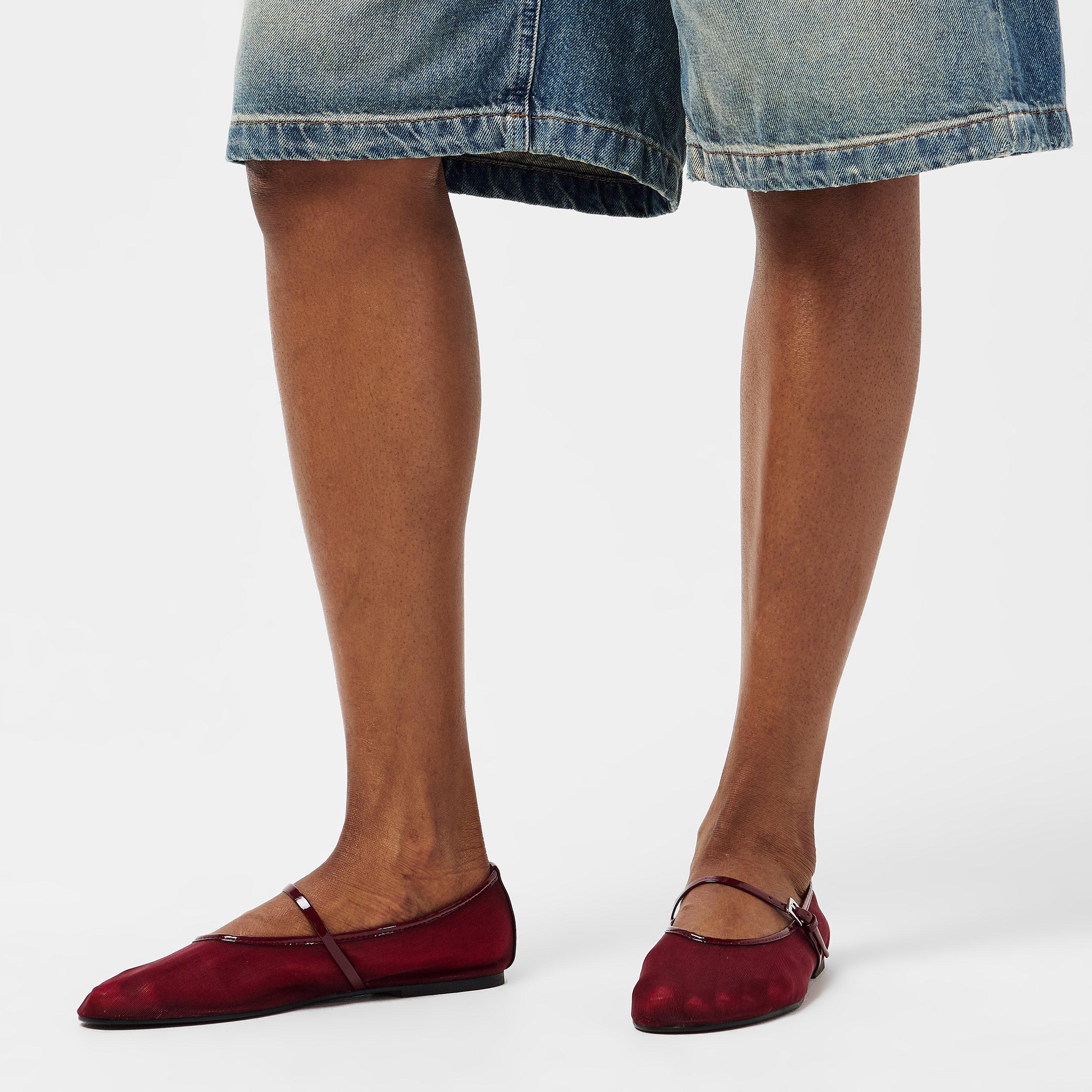 Rounded Toe Slip-On Ballet Pumps