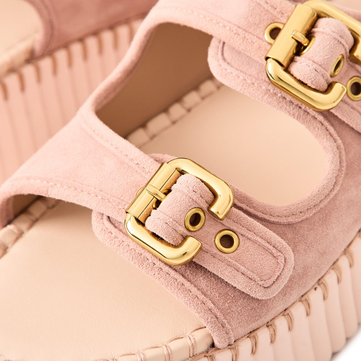 Nama Flatform Sandals
