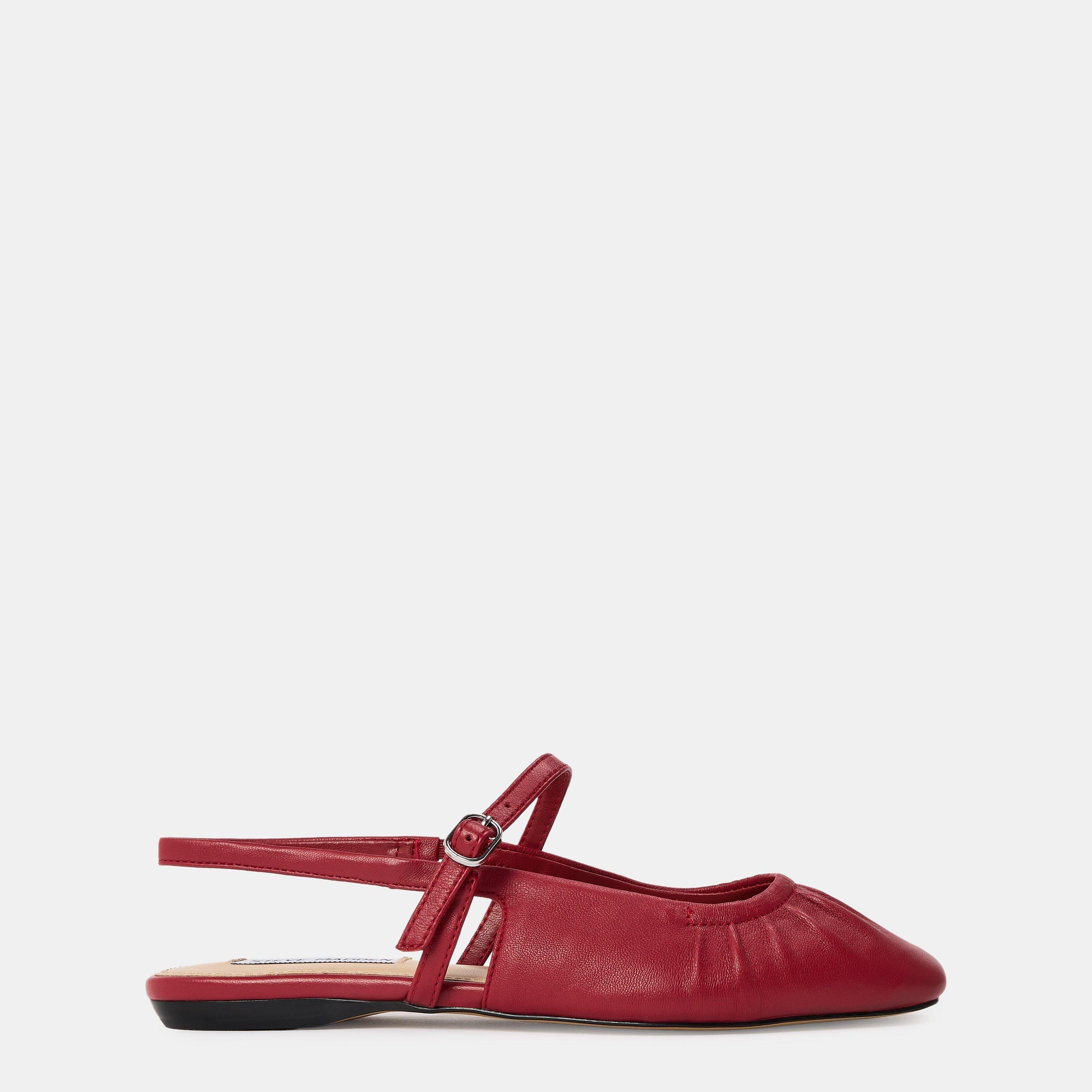 Garson Flat Sandals