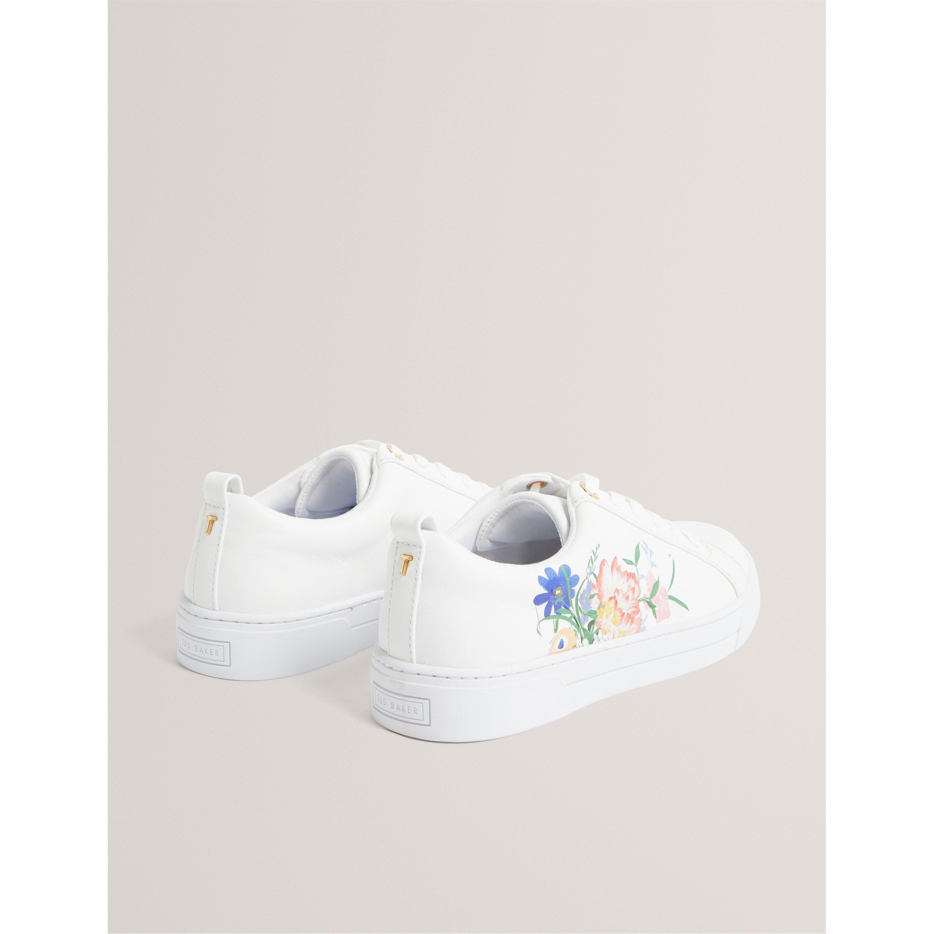 Low-Top Trainers