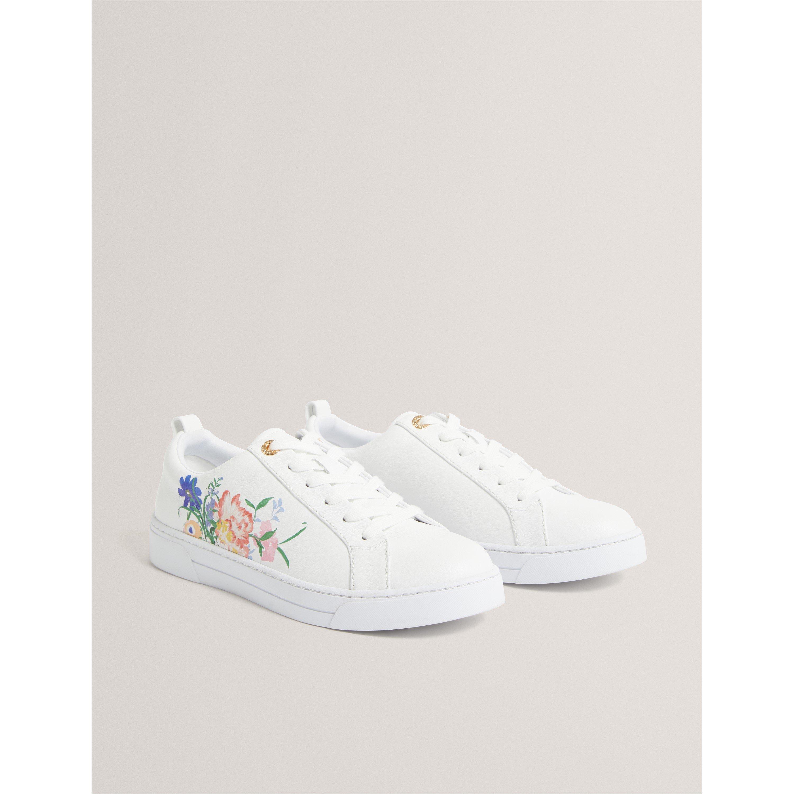 Low-Top Trainers