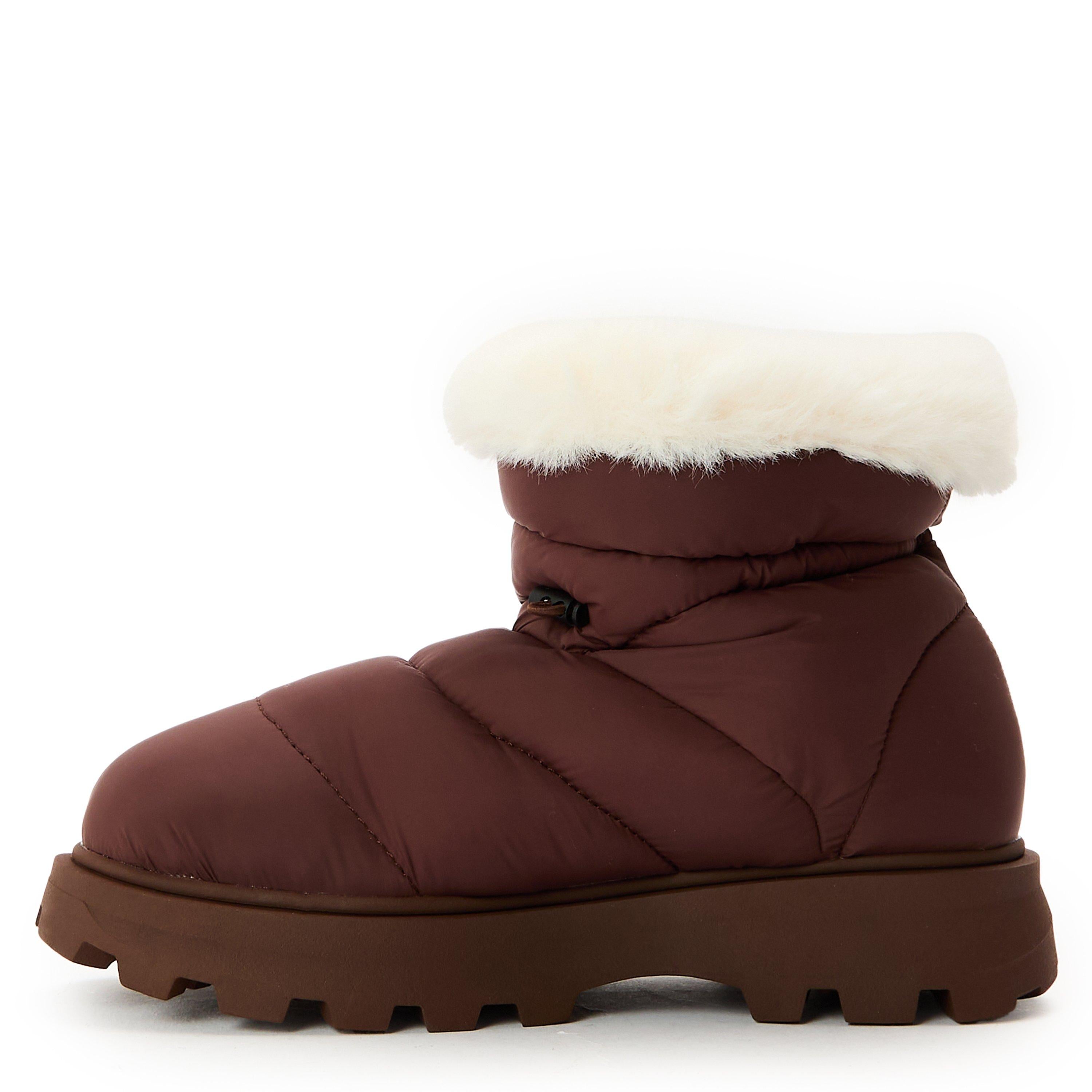 Frostee Snug Boots