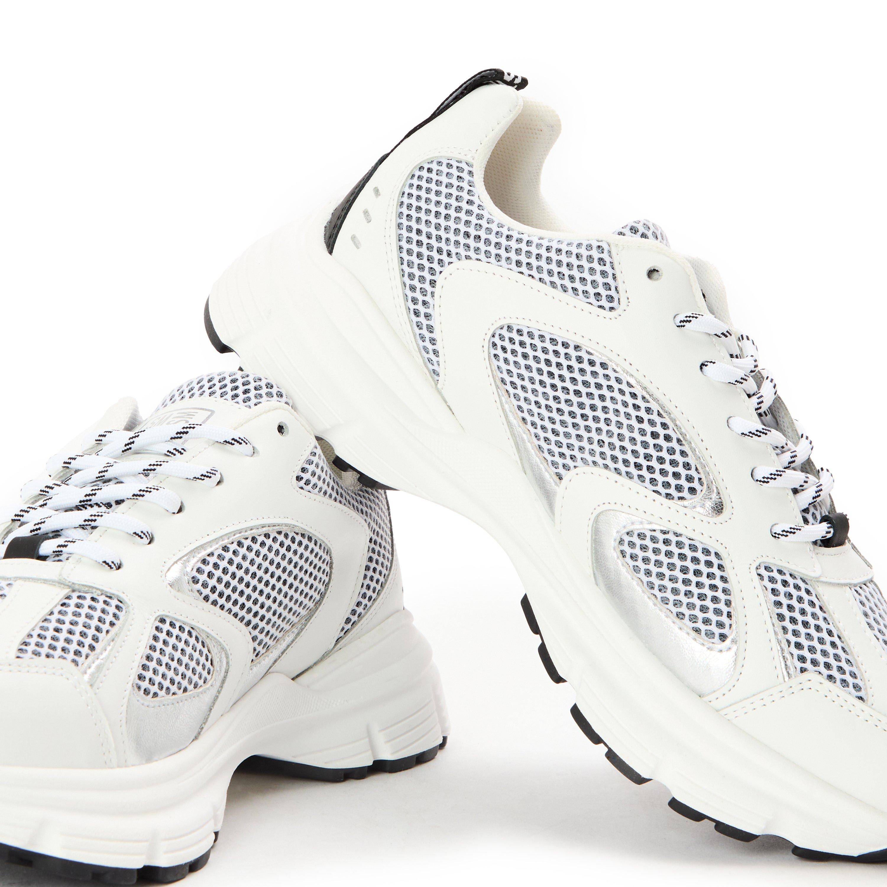 Plaja Low-Top Trainers
