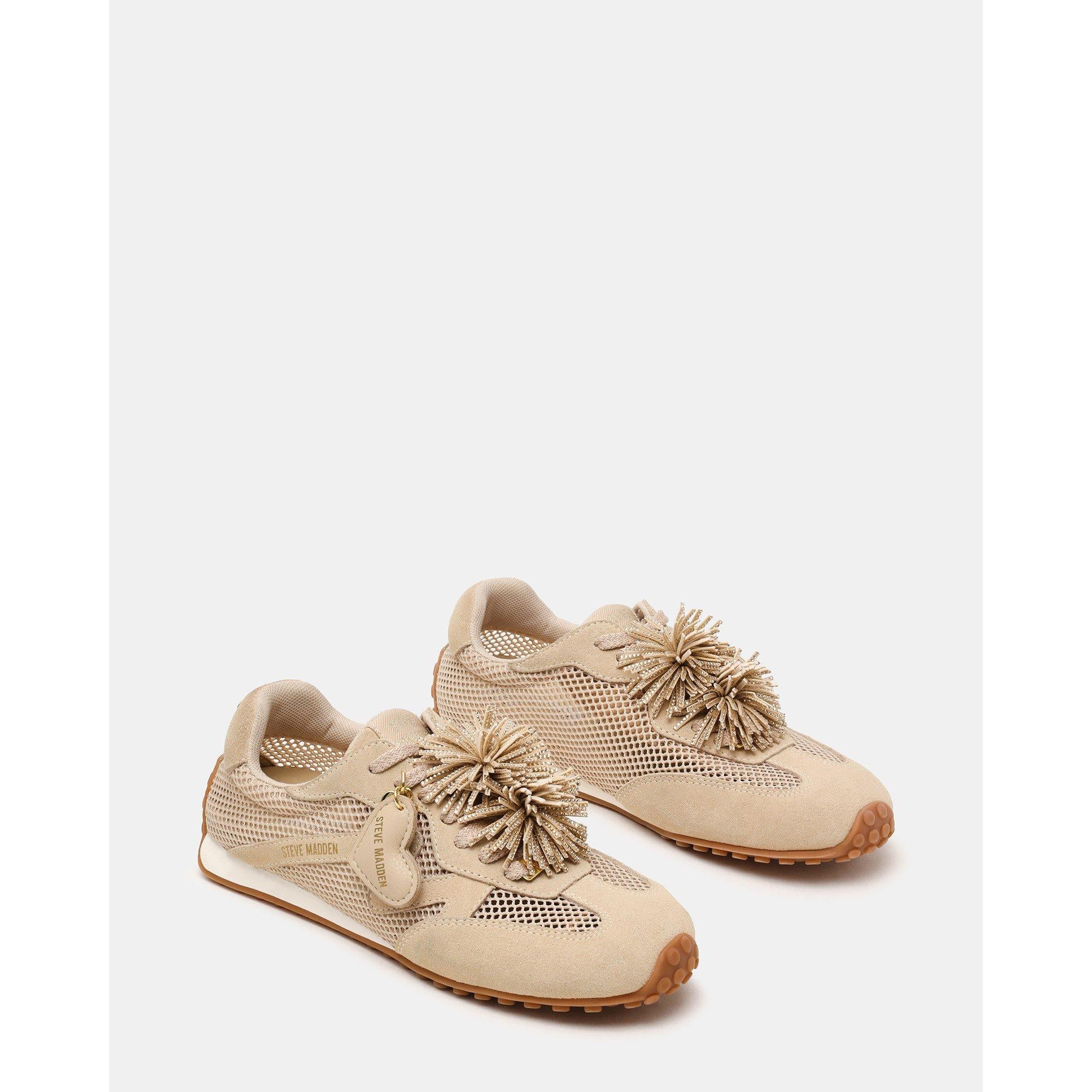 Low-Top Trainers