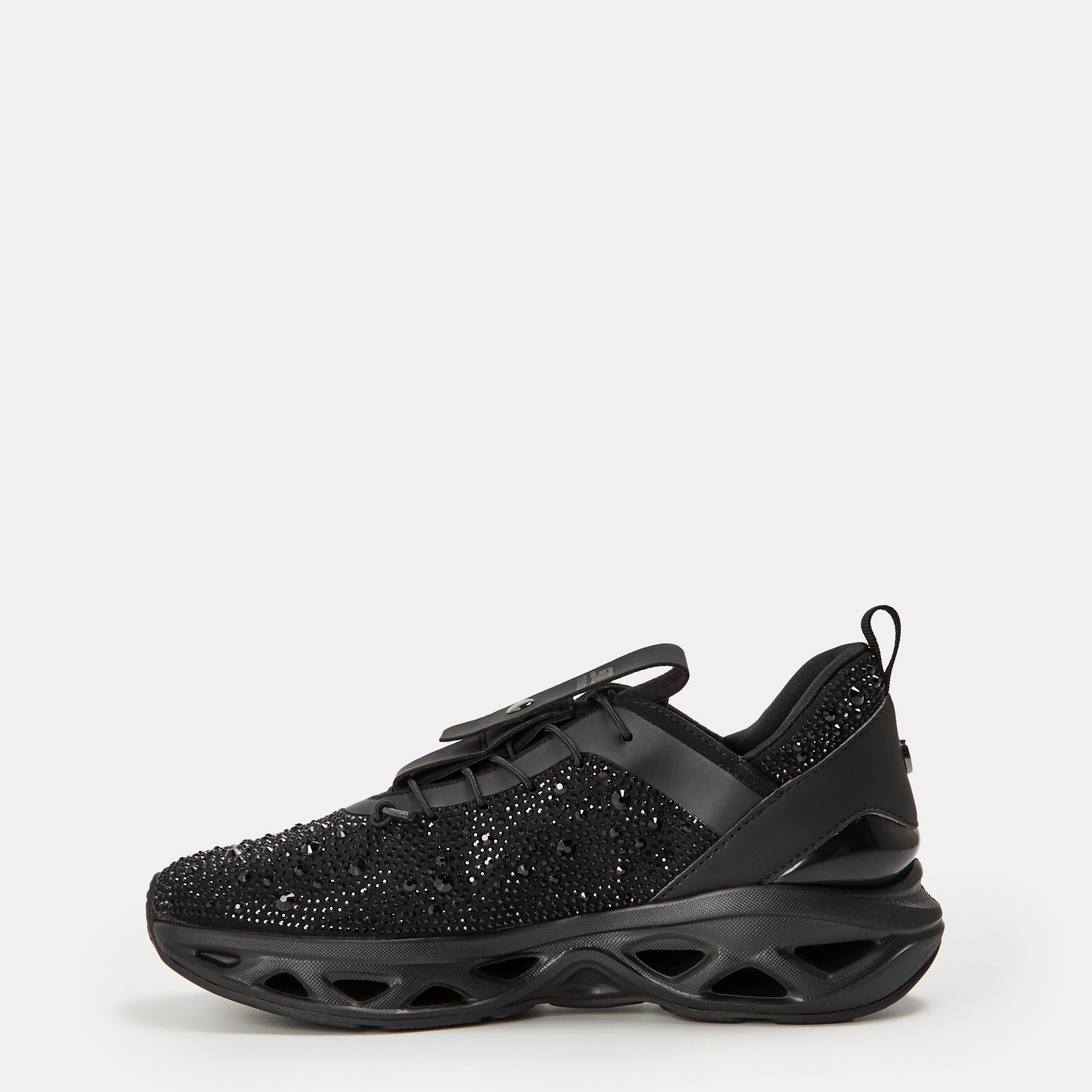 Surge Low-Top Trainers