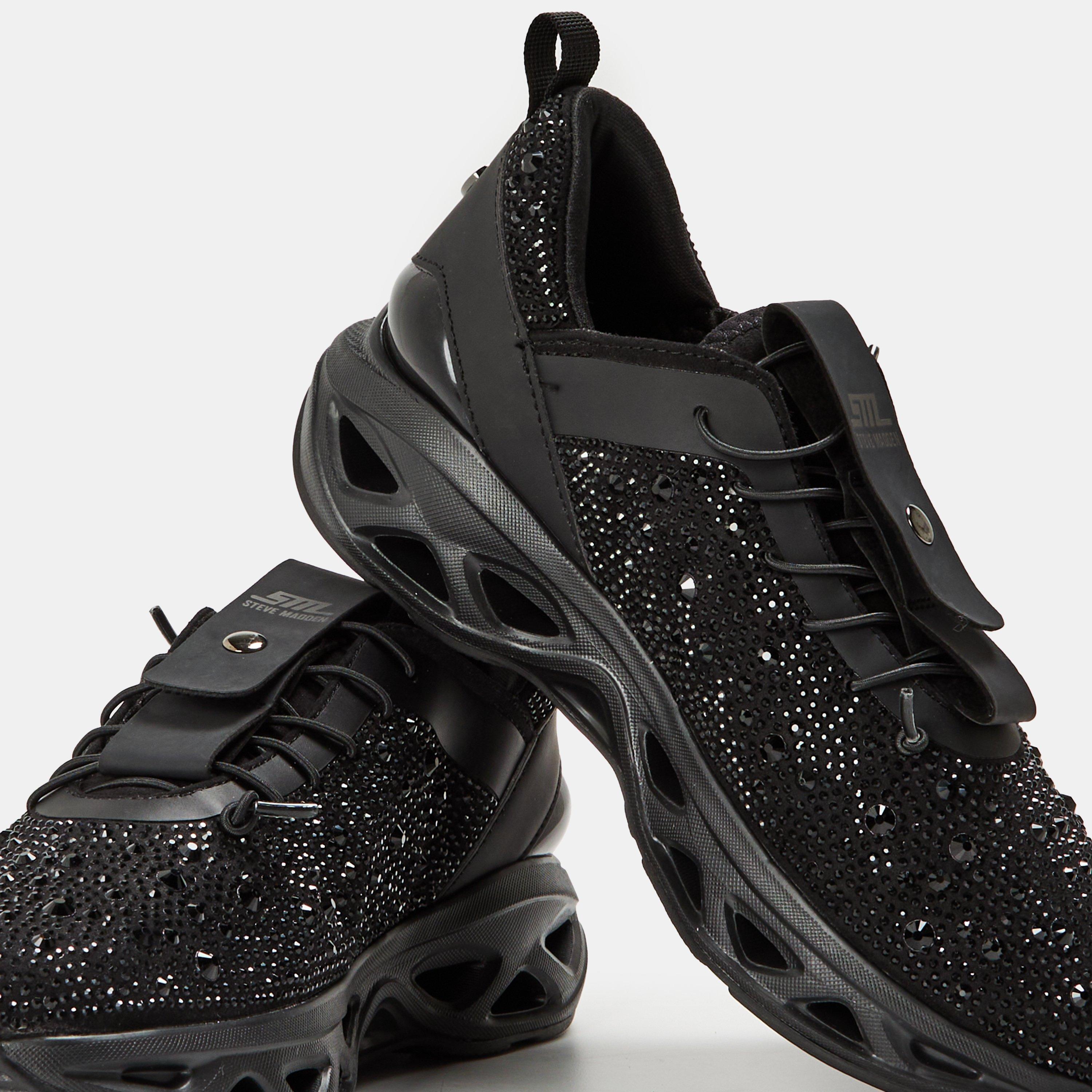 Surge Low-Top Trainers