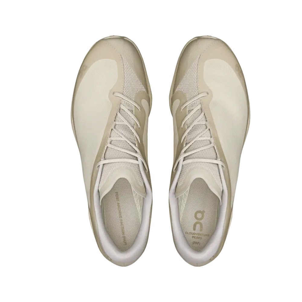 On running Cloudventure Peak PAF Ice | Moon