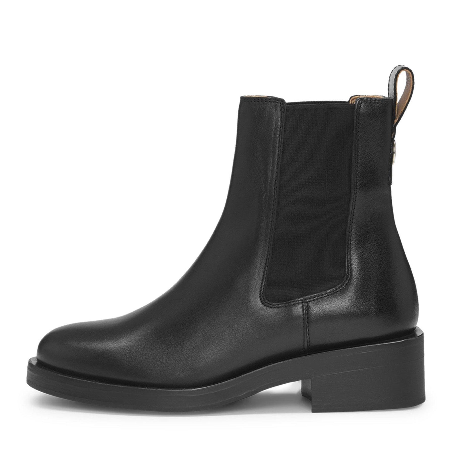 Iryna Chelsea Boots