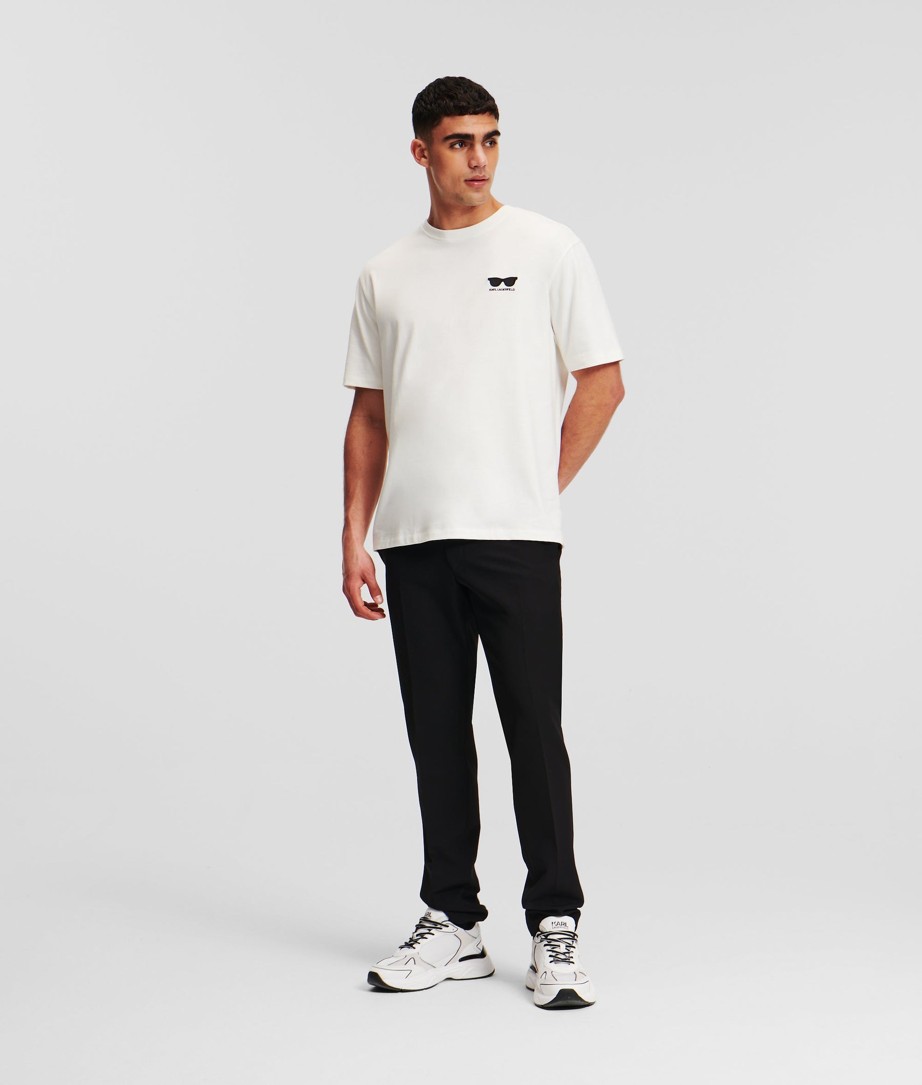 SUNGLASSES T-SHIRT