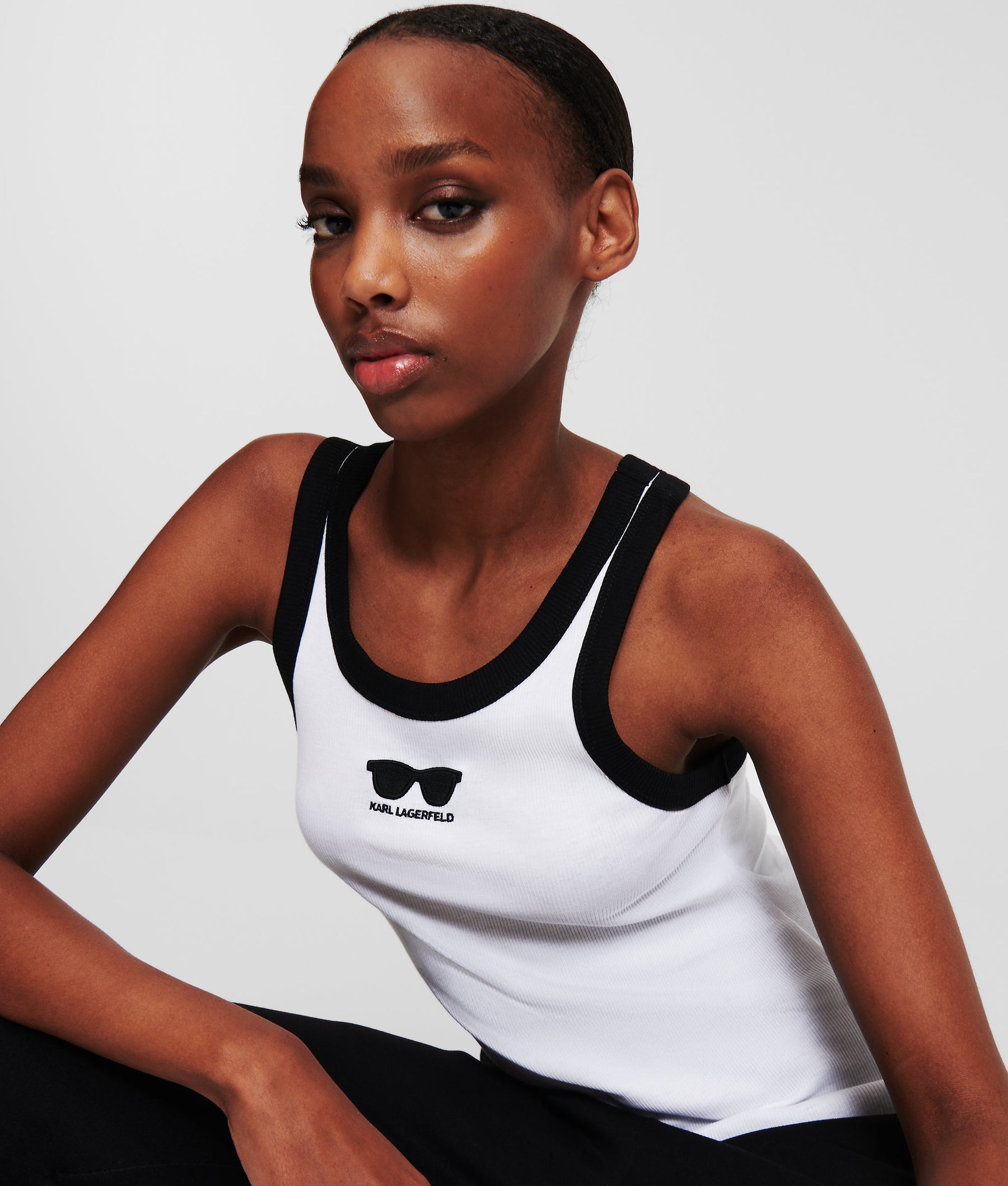 SUNGLASSES TANK TOP