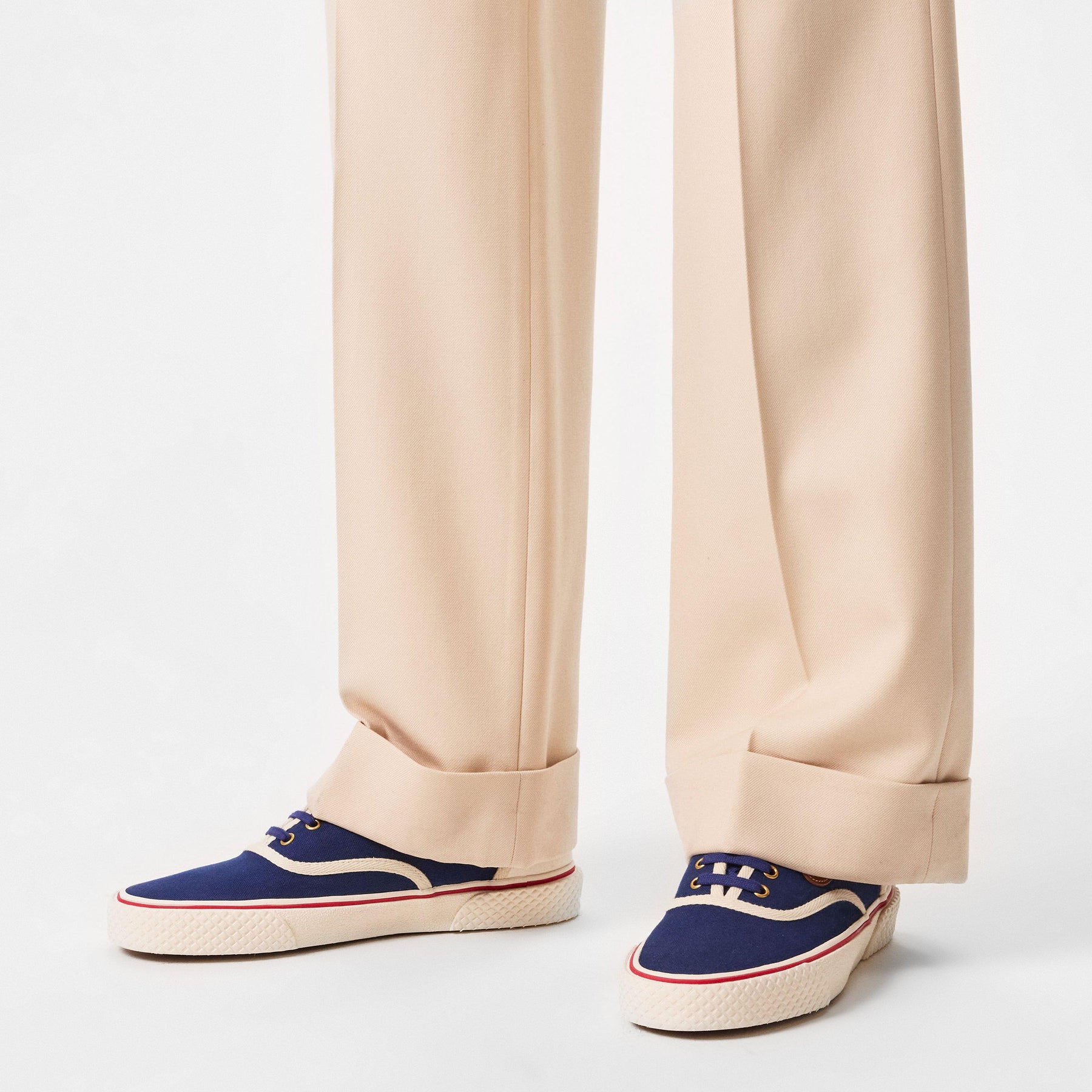 Canvas Trainers