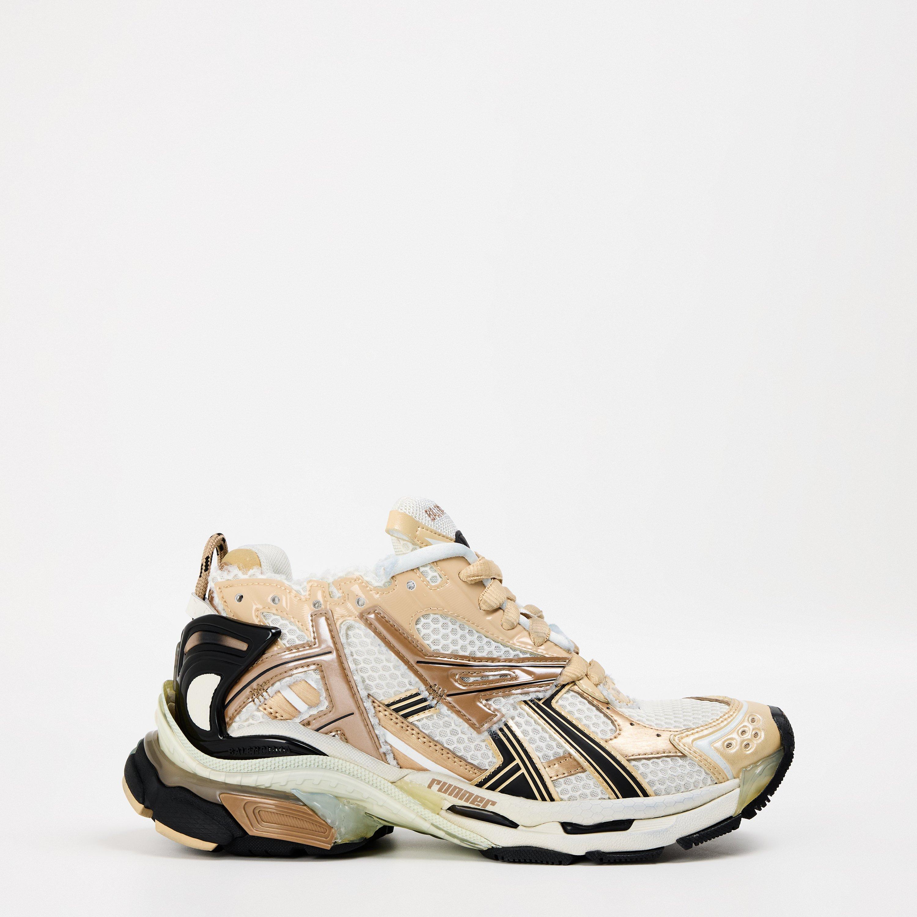 Runner Sneakers